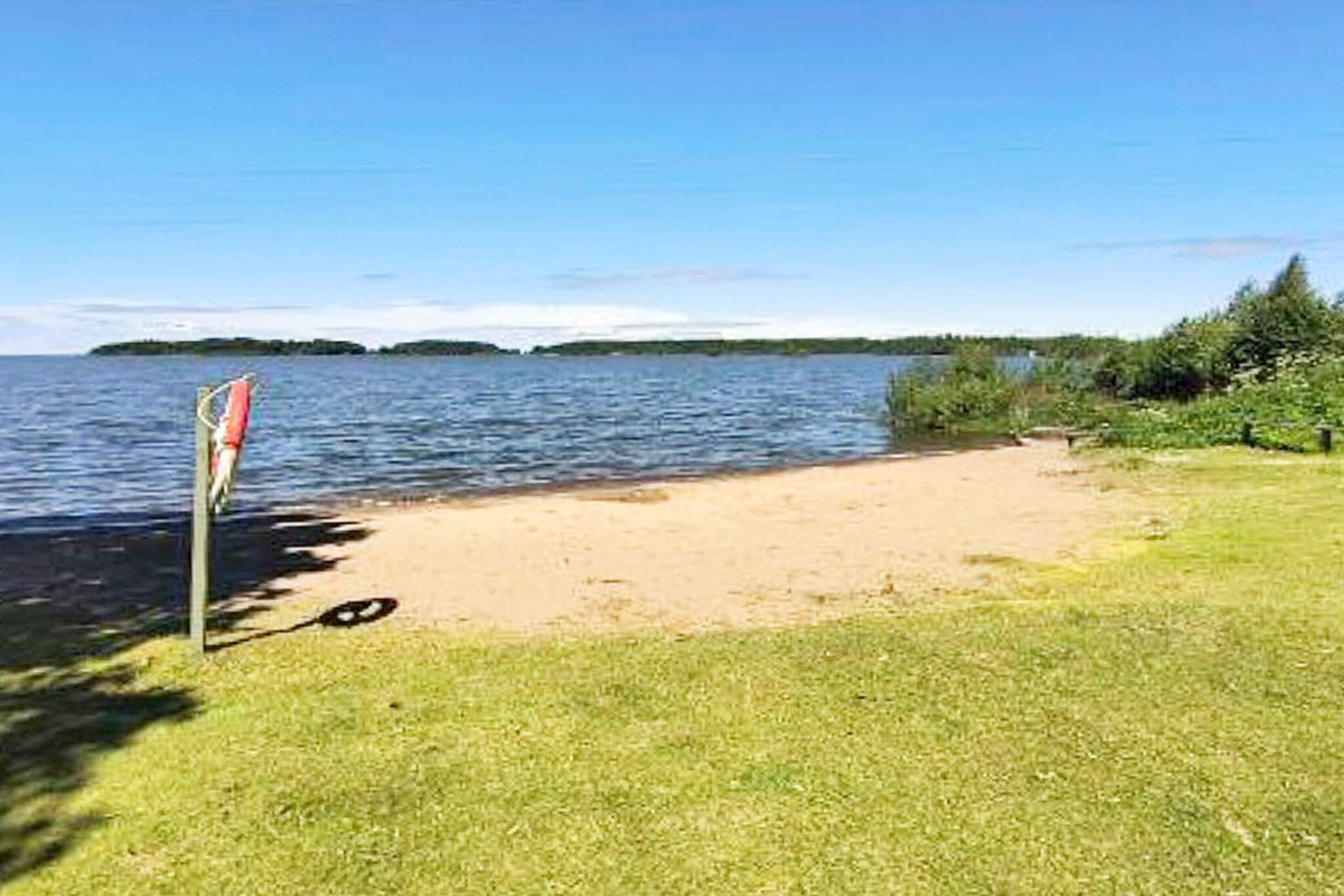 6 person holiday home in HÄLLEKIS