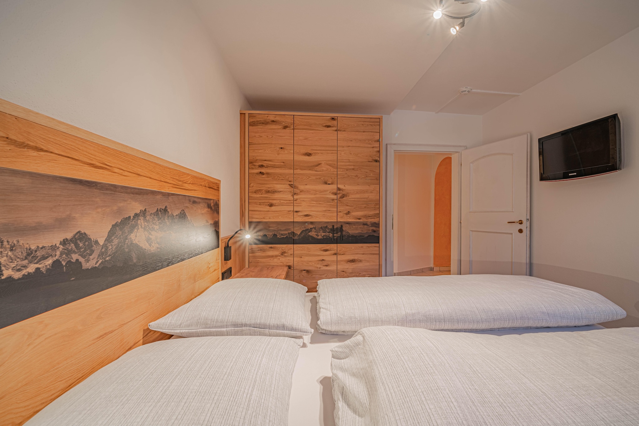 Bed Room