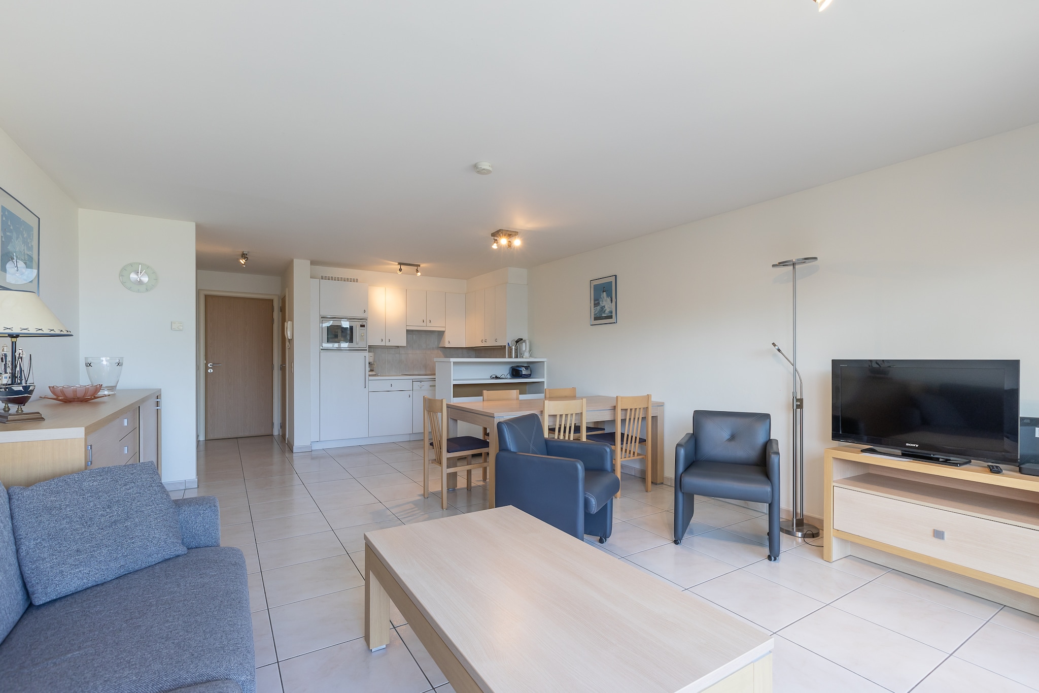 Bright apartment with stunning sea view