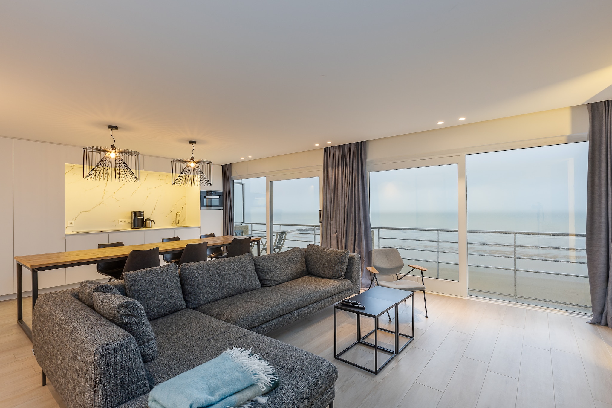 Luxurious apartment with stunning sea view