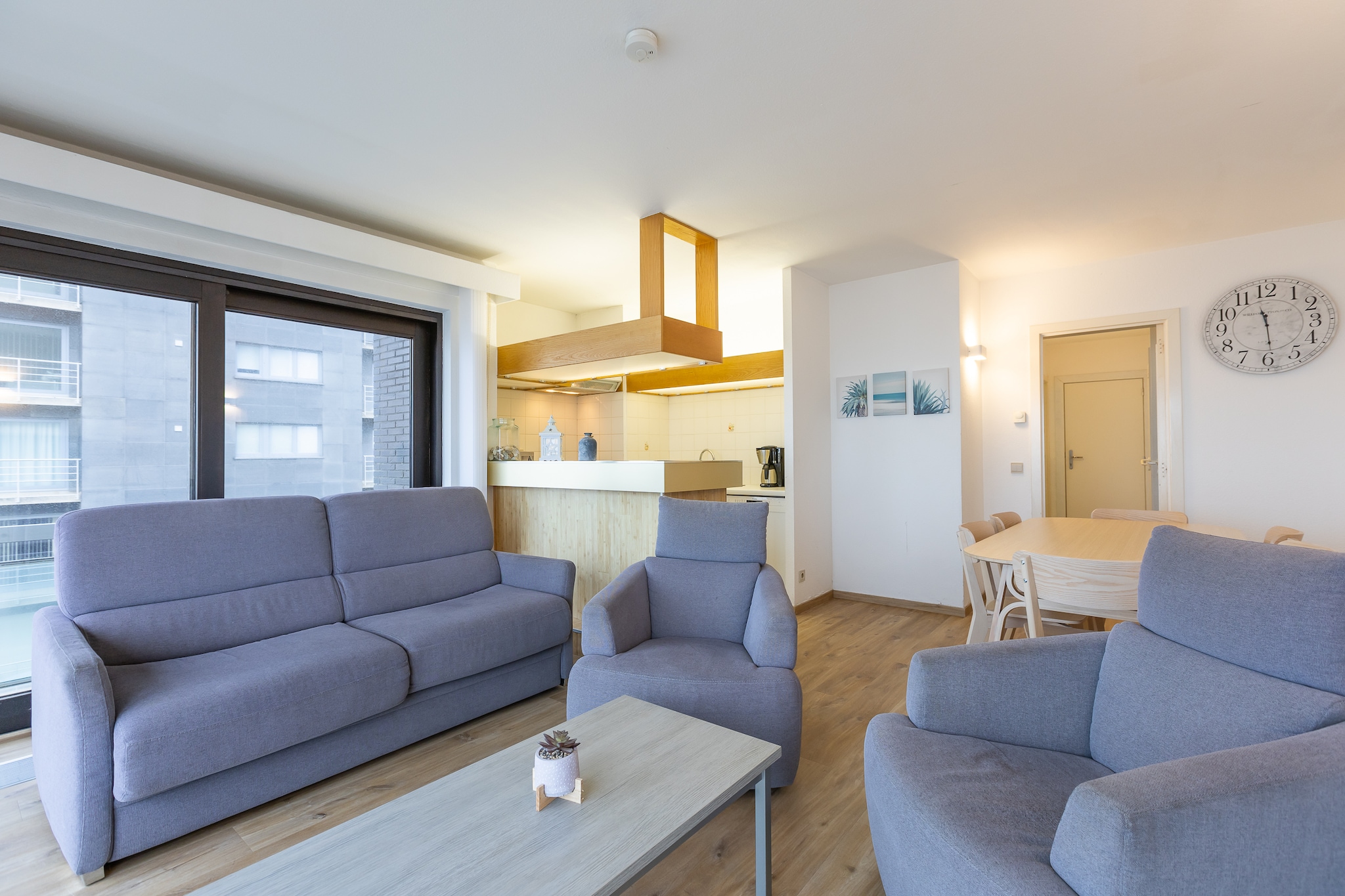 Corner apartment with phenomenal sea view