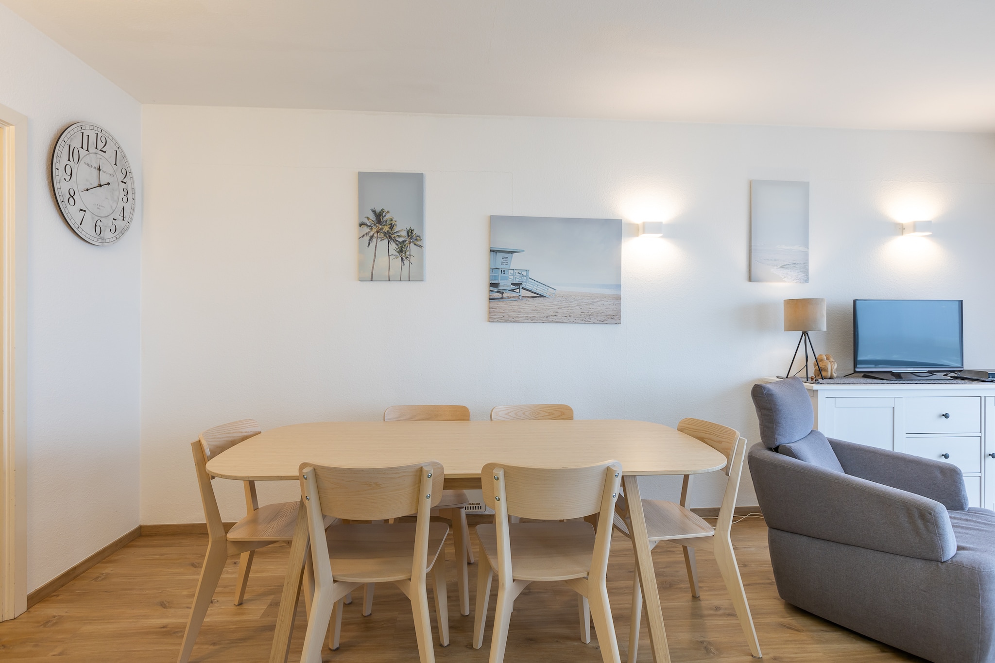 Corner apartment with phenomenal sea view