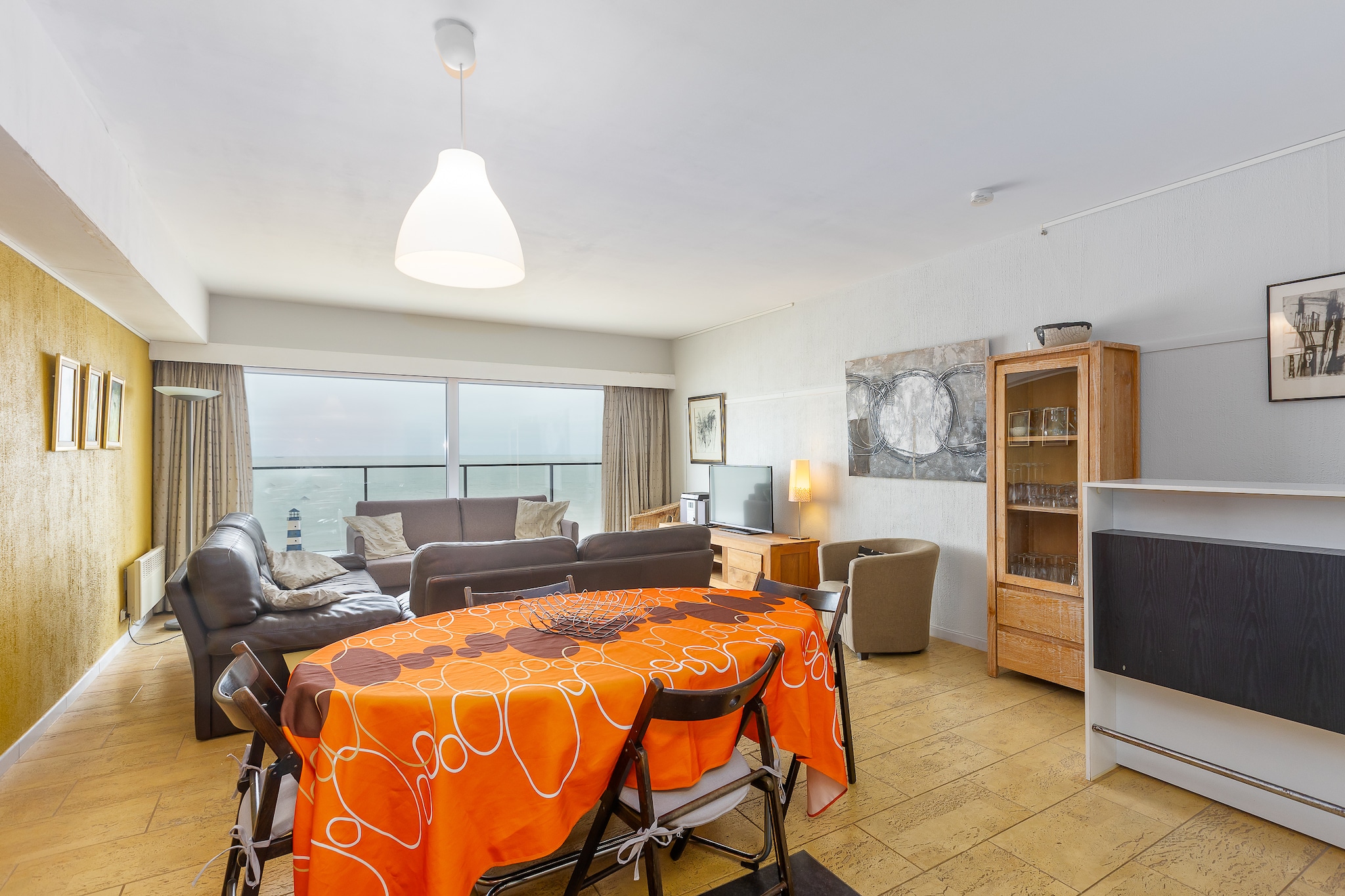 Apartment on the 9th floor with sea view