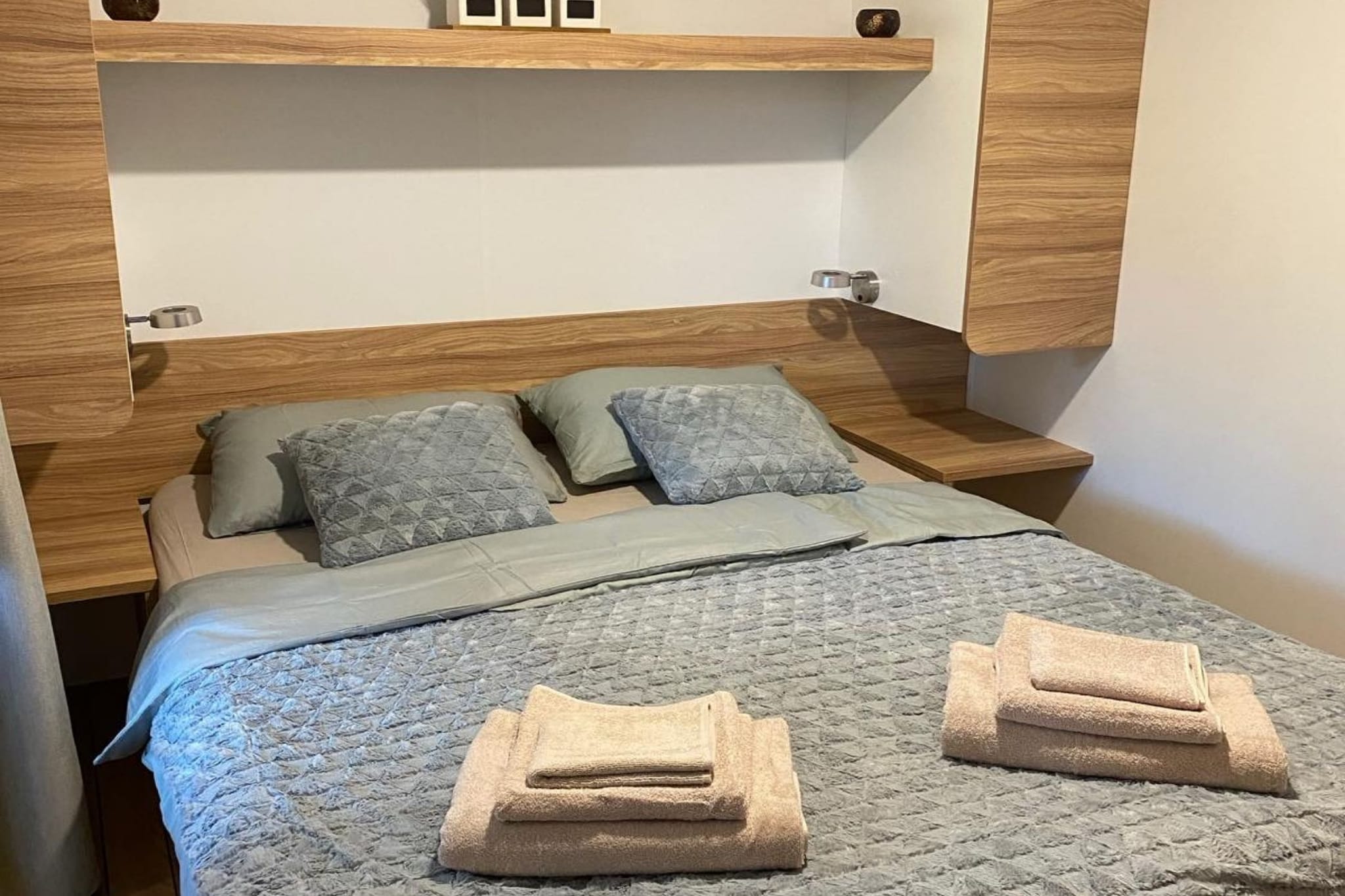Oliva Mobile Home Camping Park Soline - Two bedroom mobile home with Terrace-Schlafzimmer
