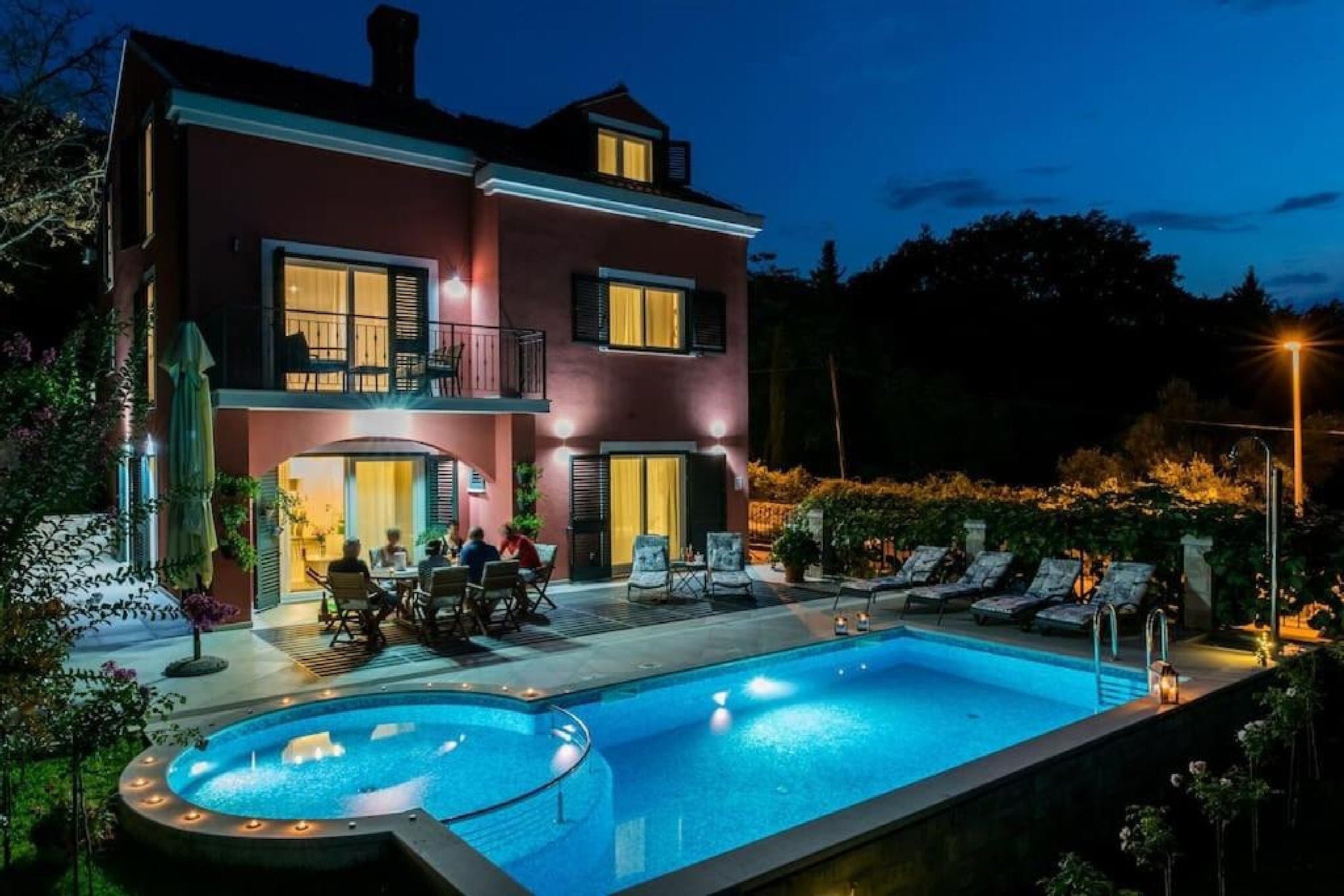 Villa Anita - Five Bedroom Villa with Swimming pool-Zwembad