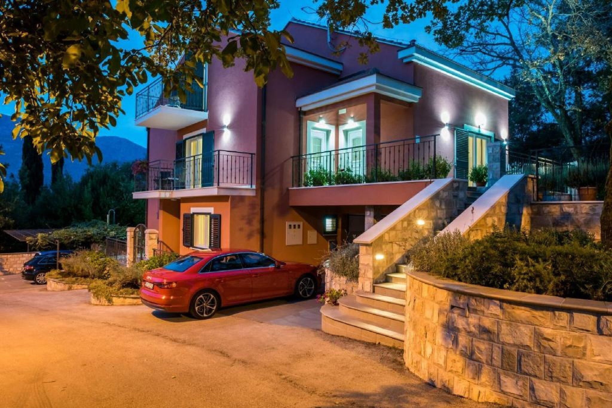 Villa Anita - Five Bedroom Villa with Swimming pool-Buitenlucht