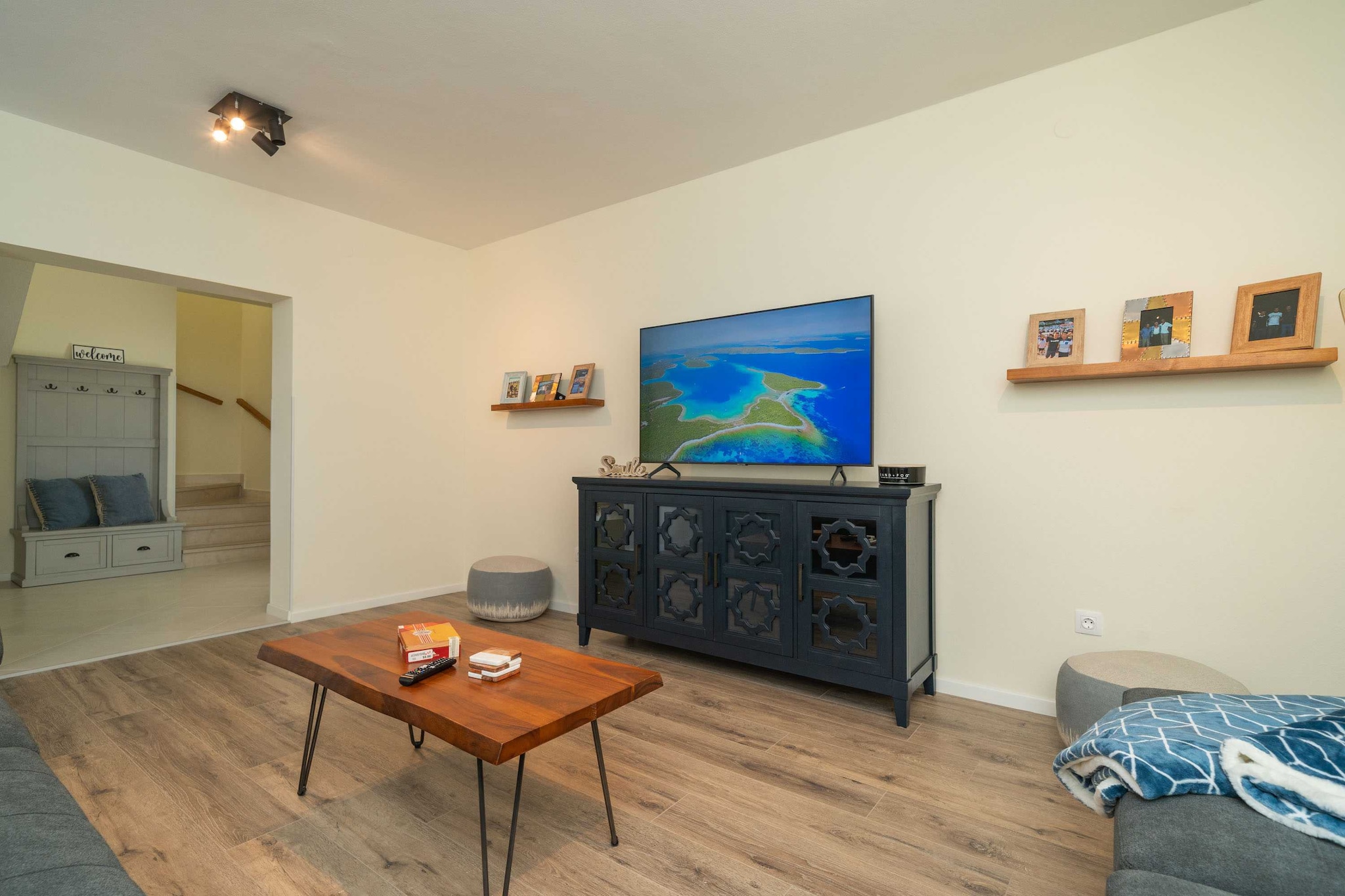 Villa Pero & Jele - Three Bedroom Villa with Terrace-Wohnzimmer