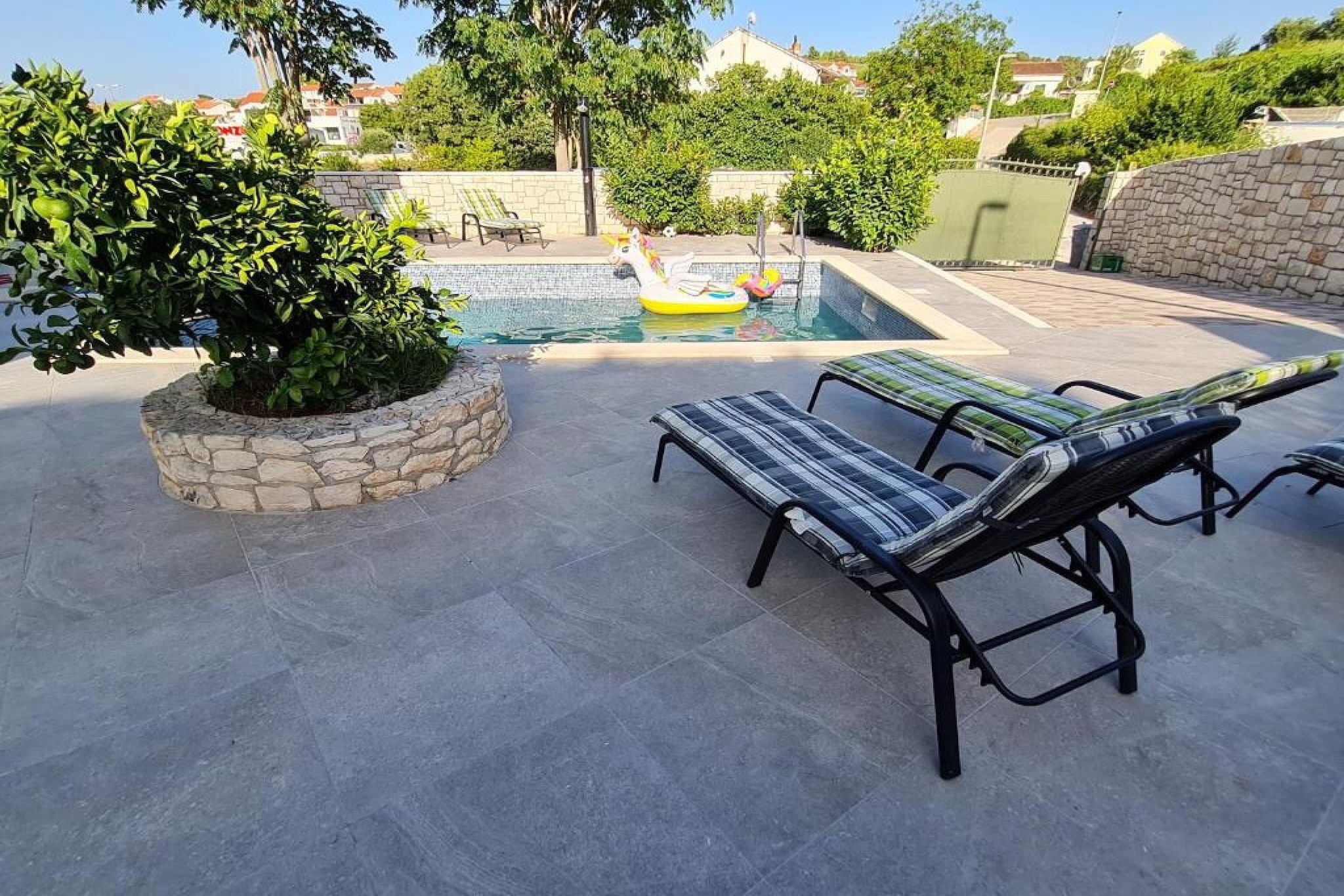 Luxury apartment Ani - Three Bedroom Apartment with terrace and Swimming pool-Terras