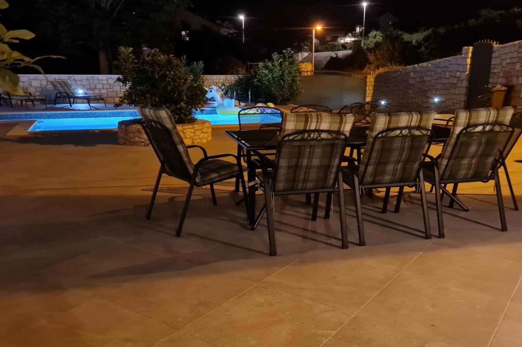 Luxury apartment Ani - Three Bedroom Apartment with terrace and Swimming pool-Terras