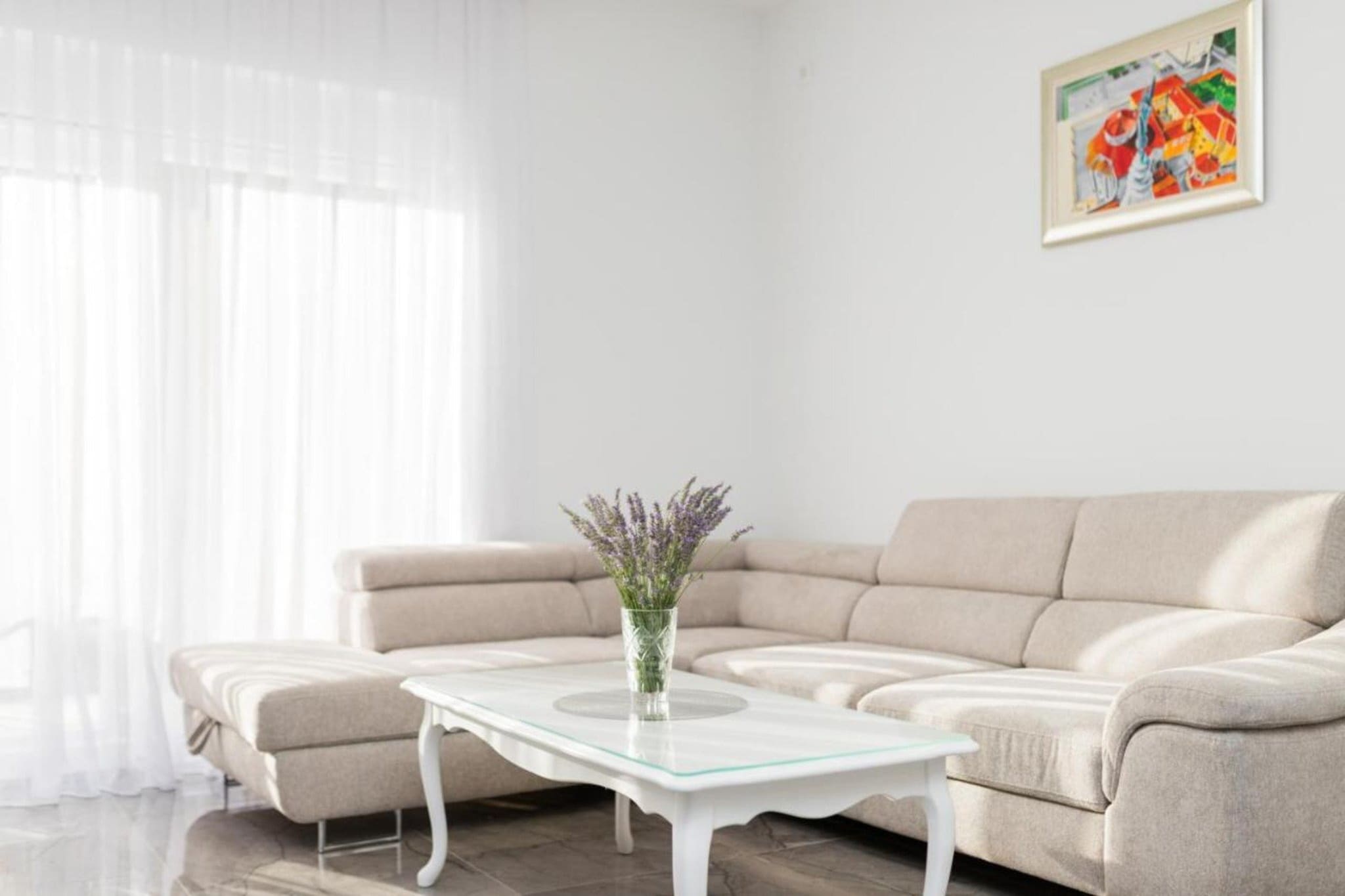 Mihael Holiday House - Three Bedroom Holiday Home with jacuzzi-Wohnzimmer