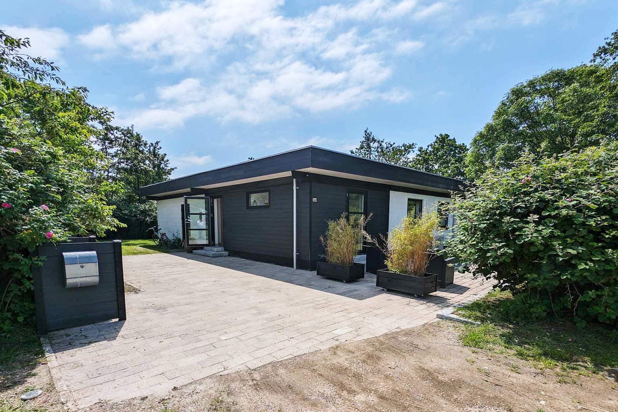Kitchen(cooker(electric), coffee machine, microwave, dishwasher), Living/bed room(TV(german television channels, danish TV channels (DR1 and TV2)), high chair, chromecast), bedroom(double bed), bedroom(double bed, 2x bunk bed), bathroom(floor heating)(washbasin, shower, toilet, washing machine), heating(electric), air to air heatpump