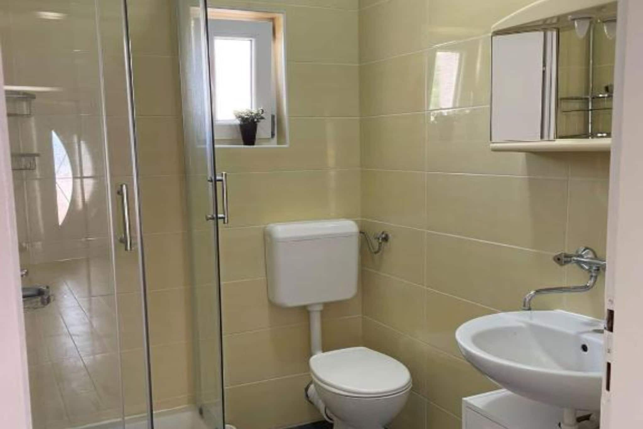 Apartment Megi - Two Bedroom Apartment with Balcony and Sea View-Bathroom