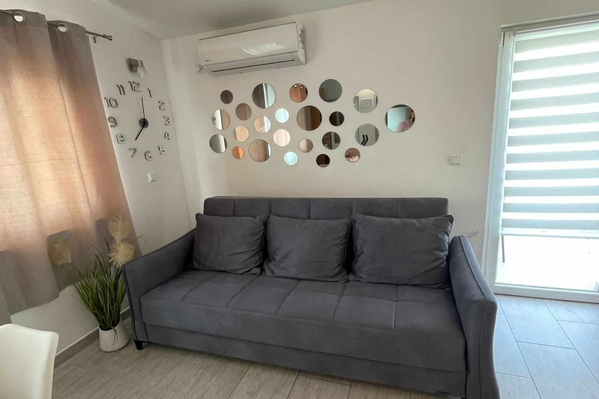 Apartments J&M 2- One Bedroom Apartment with Sea View