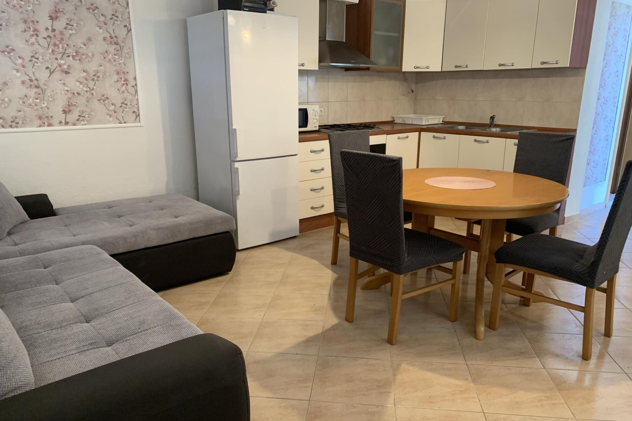 Apartments J&M 2 - One Bedroom Apartment with Terrace-Living room
