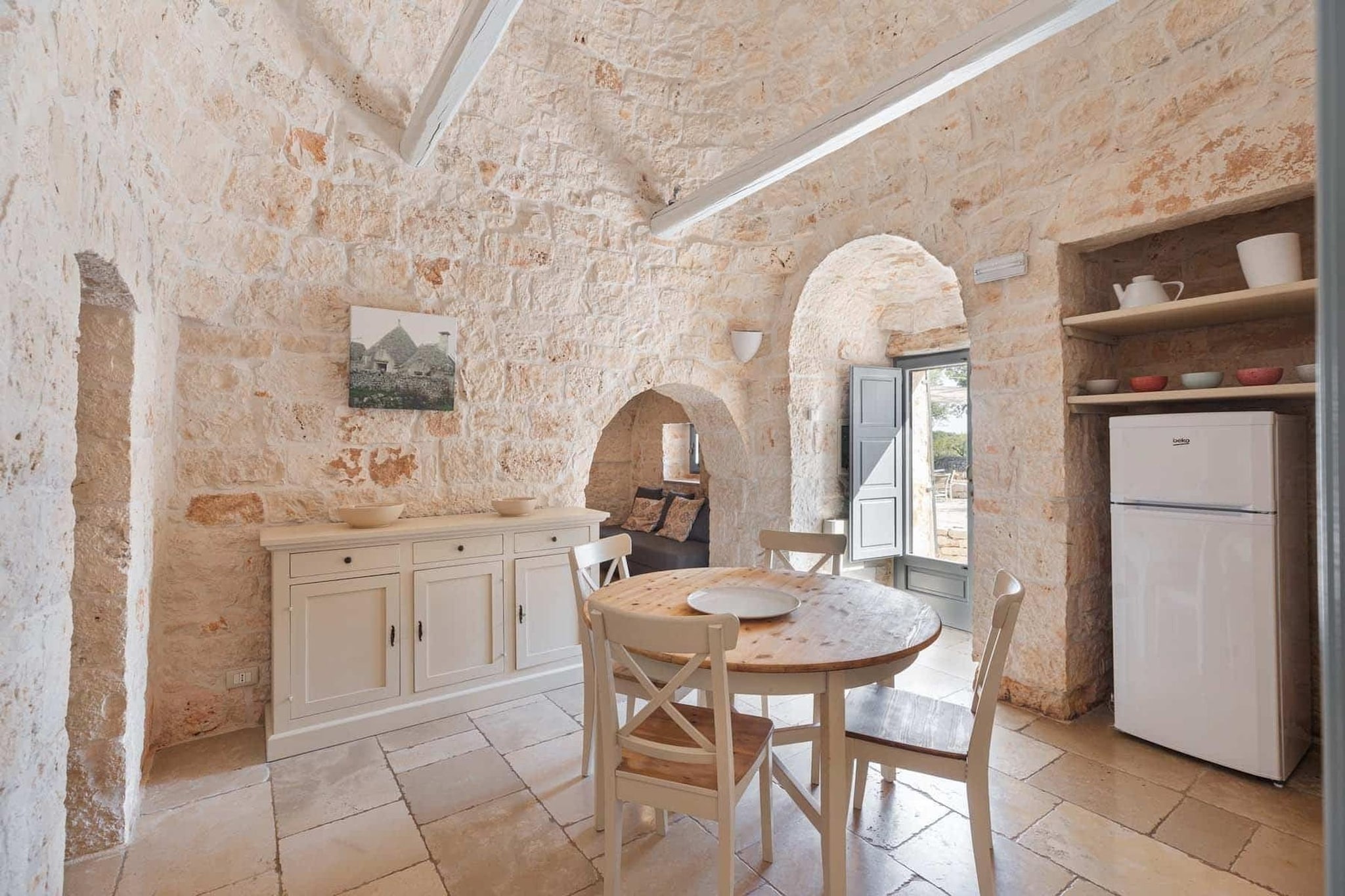 Magnificent Stefano's Trulli in Locorotondo - Dining room