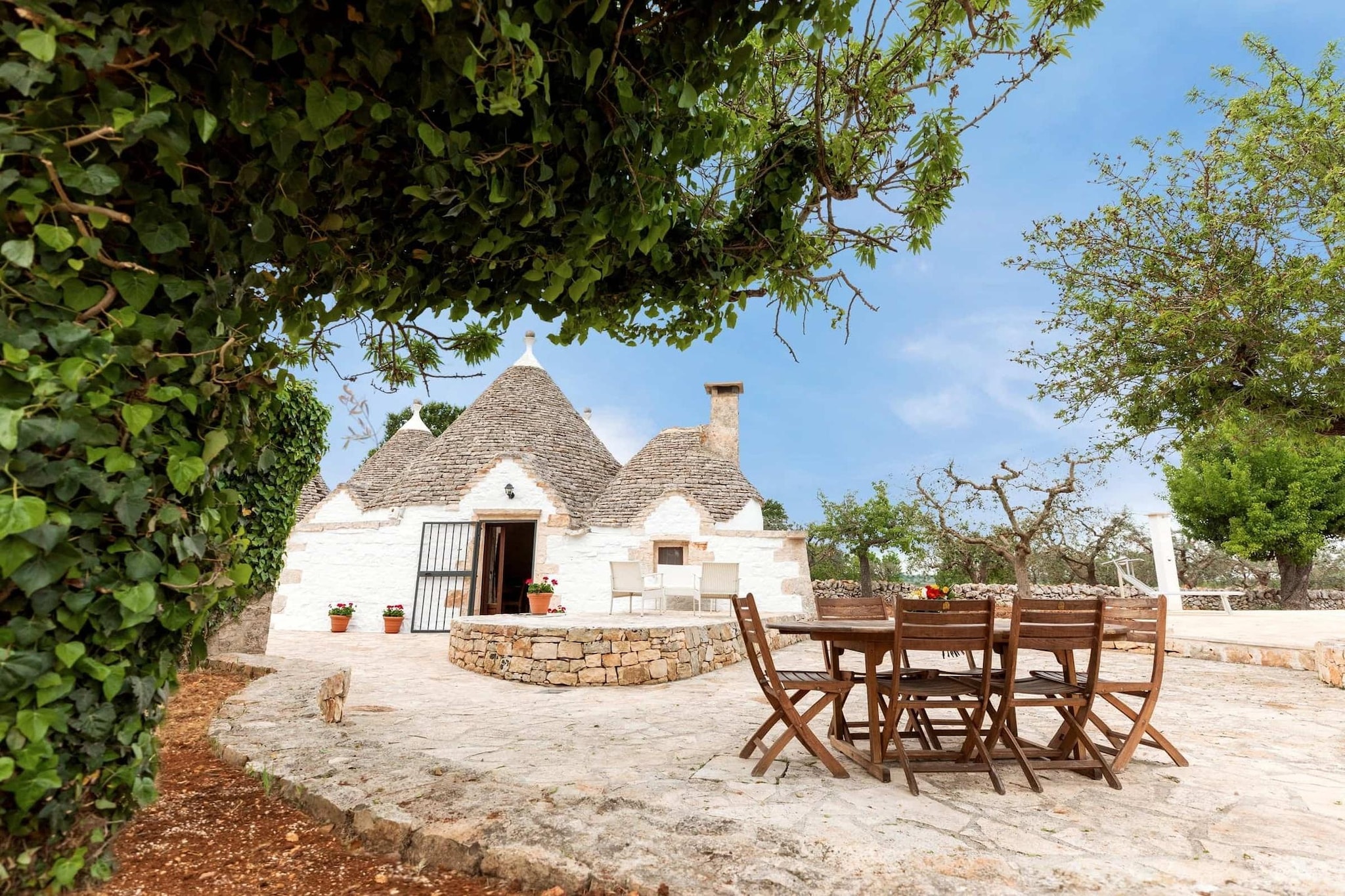 Magnificent Stefano's Trulli in Locorotondo - Terrace balcony