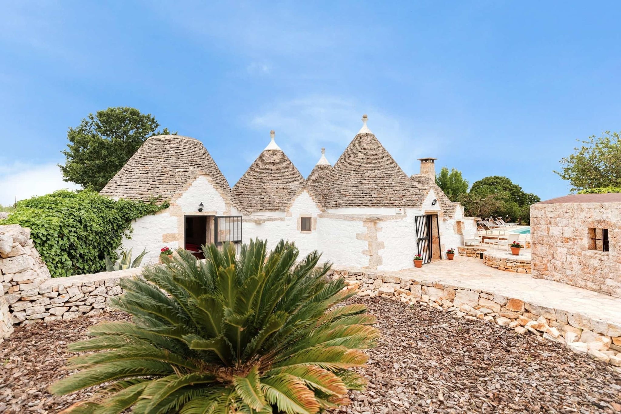 Magnificent Stefano's Trulli in Locorotondo - Exterior in summer