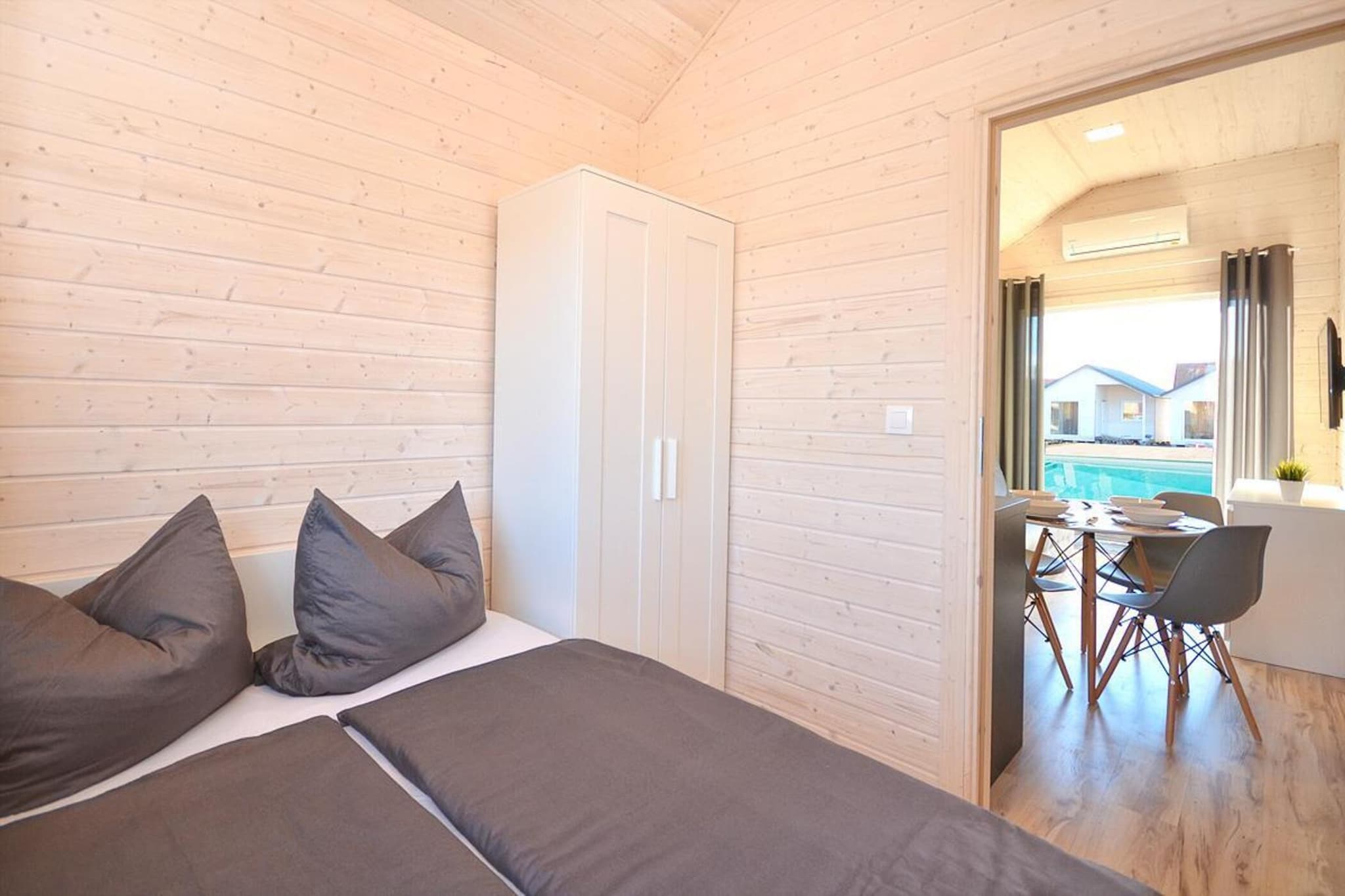 Bed Room