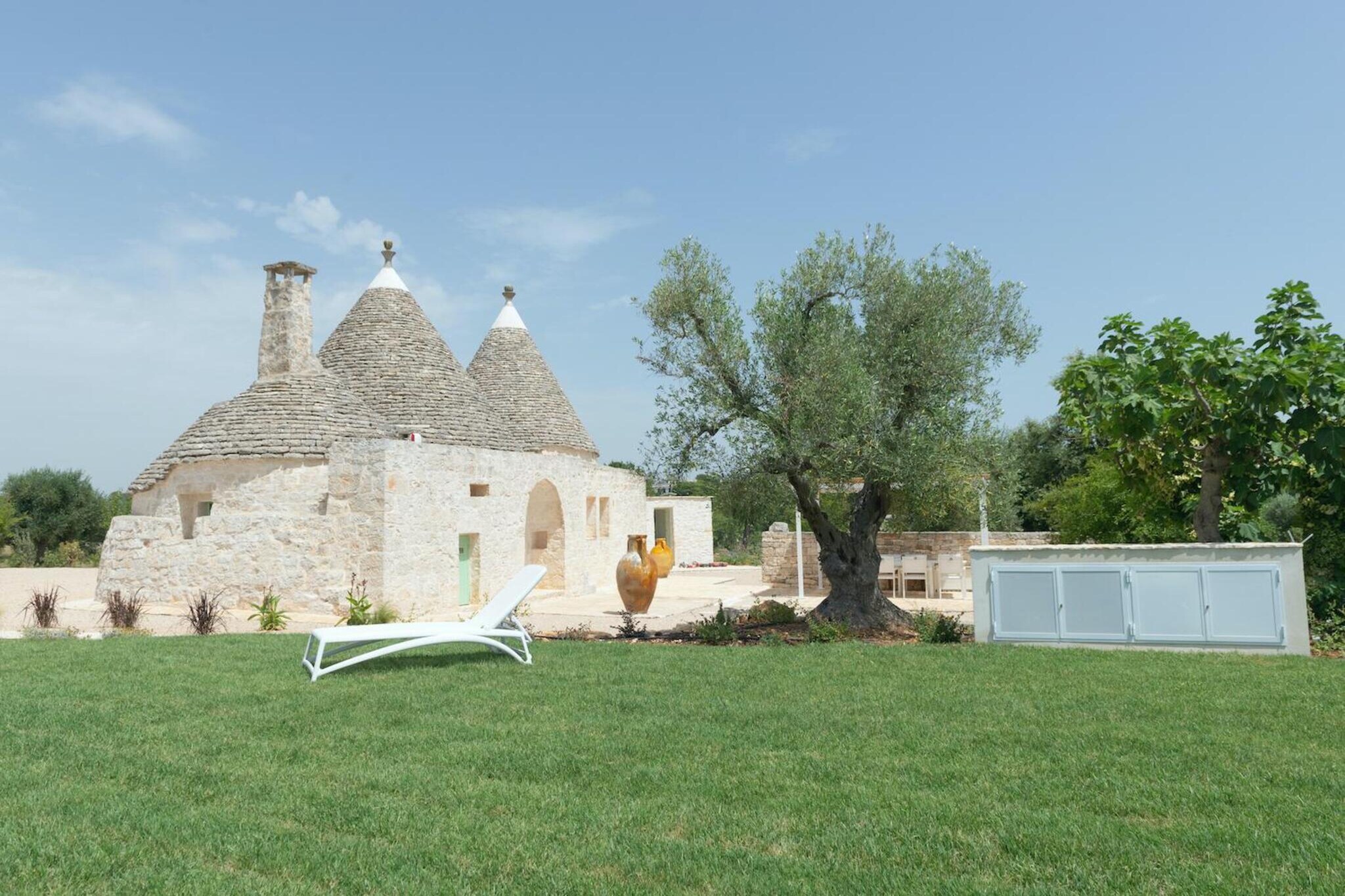 Trulli Petralux in Valle d'Itria-Buitenkant zomer