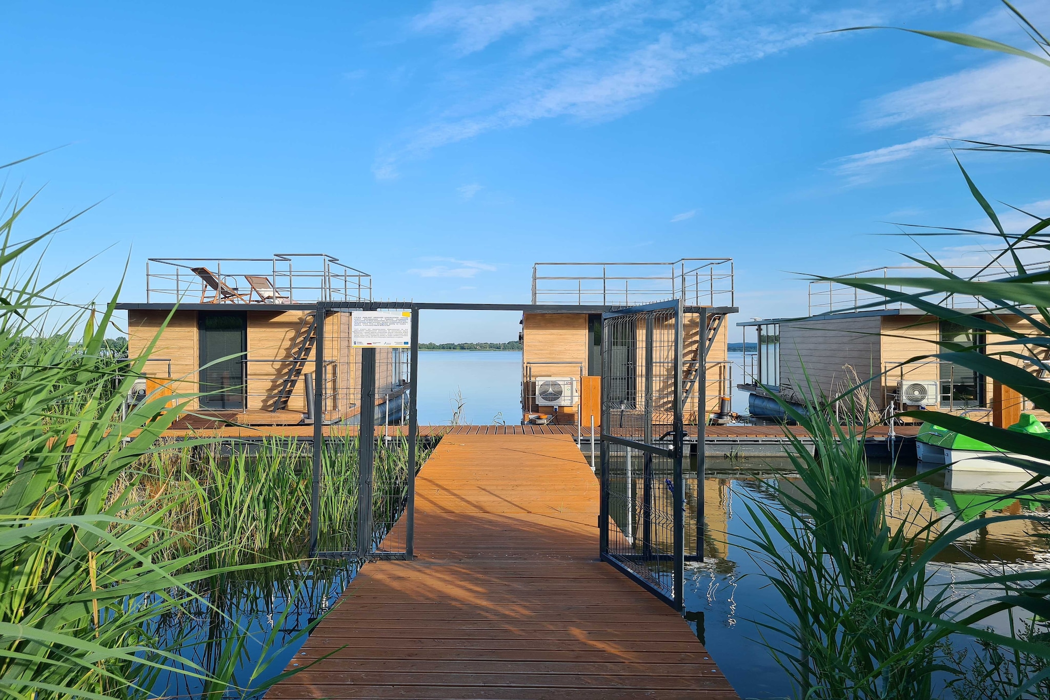Houseboat in Łazy near Baltic Sea & Lake Jamno