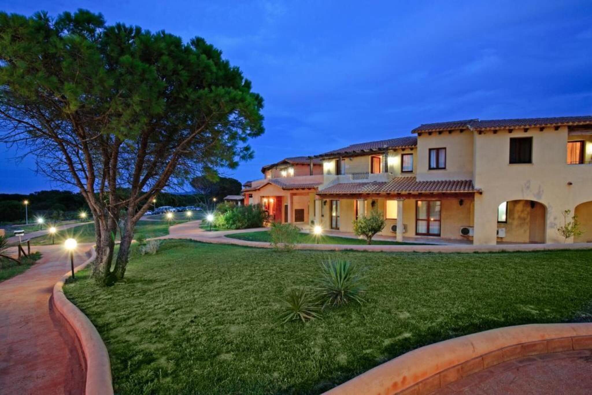 Residence Baia dei Mirti Bilo 4-Uitzicht zomer