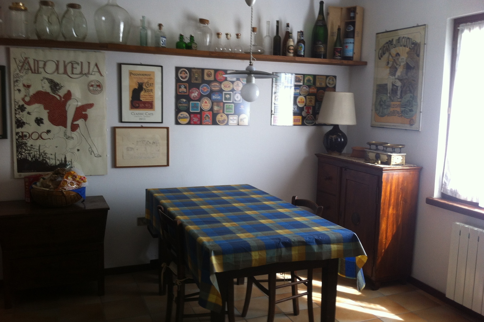 Ground floor: (Large kitchen(hob(4 ring stoves), electric kettle, hood, coffee machine, oven, fridge-freezer), Living/diningroom(dining table), storage)\n\nOn the 1st floor: (bedroom(single bed, double bed, balcony), bedroom(double bed), bathroom(bathtub with shower, washbasin, toilet, bidet))\n\nterrace, garden(private, fenced), garden furniture, BBQ, parking