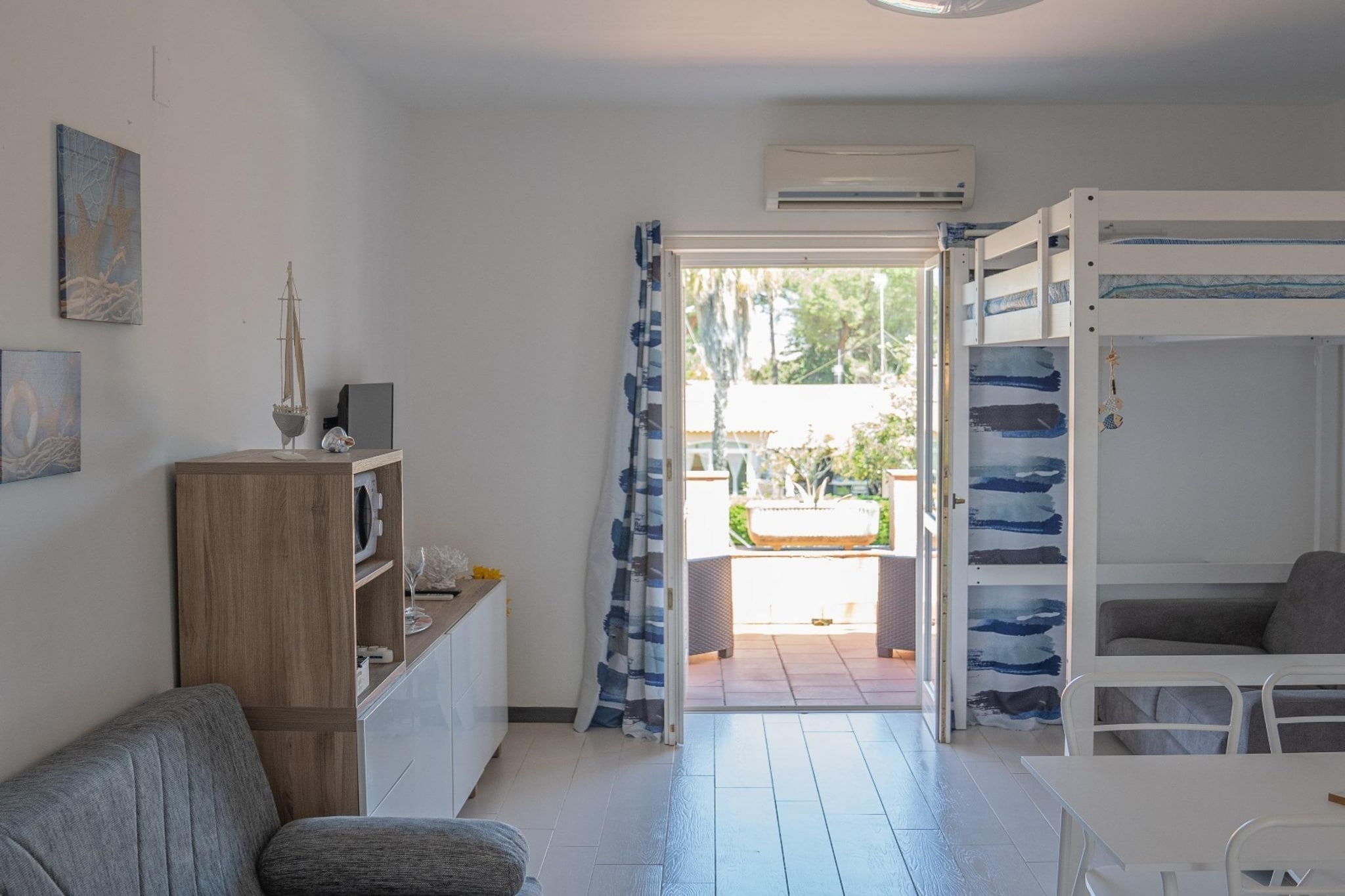 Casa Maralis 4 Pers Furnari-Wohnzimmer