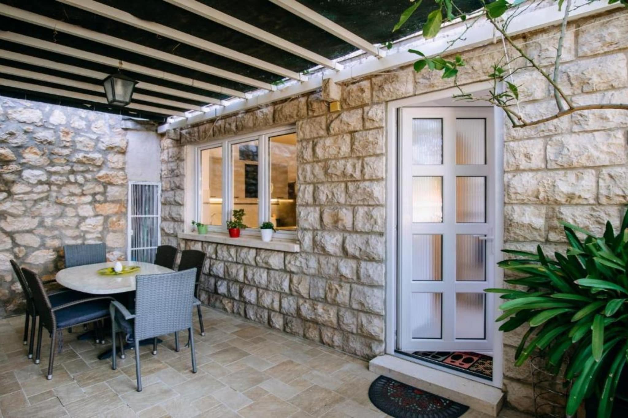 Apartments Luce & Toma - One Bedroom Apartment with Terrace (Toma)-Indoor