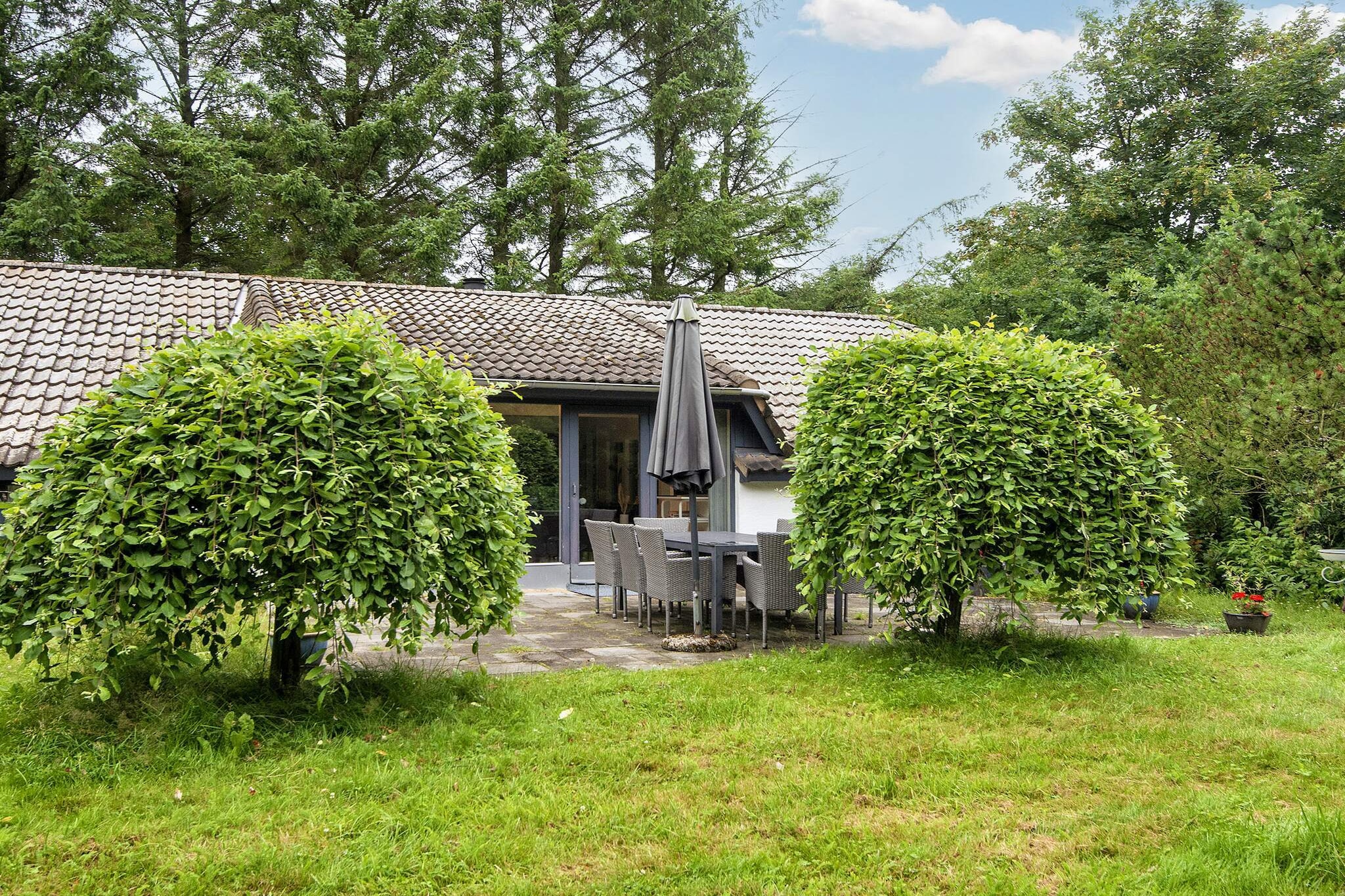 8 person holiday home in Oksbøl-By Traum