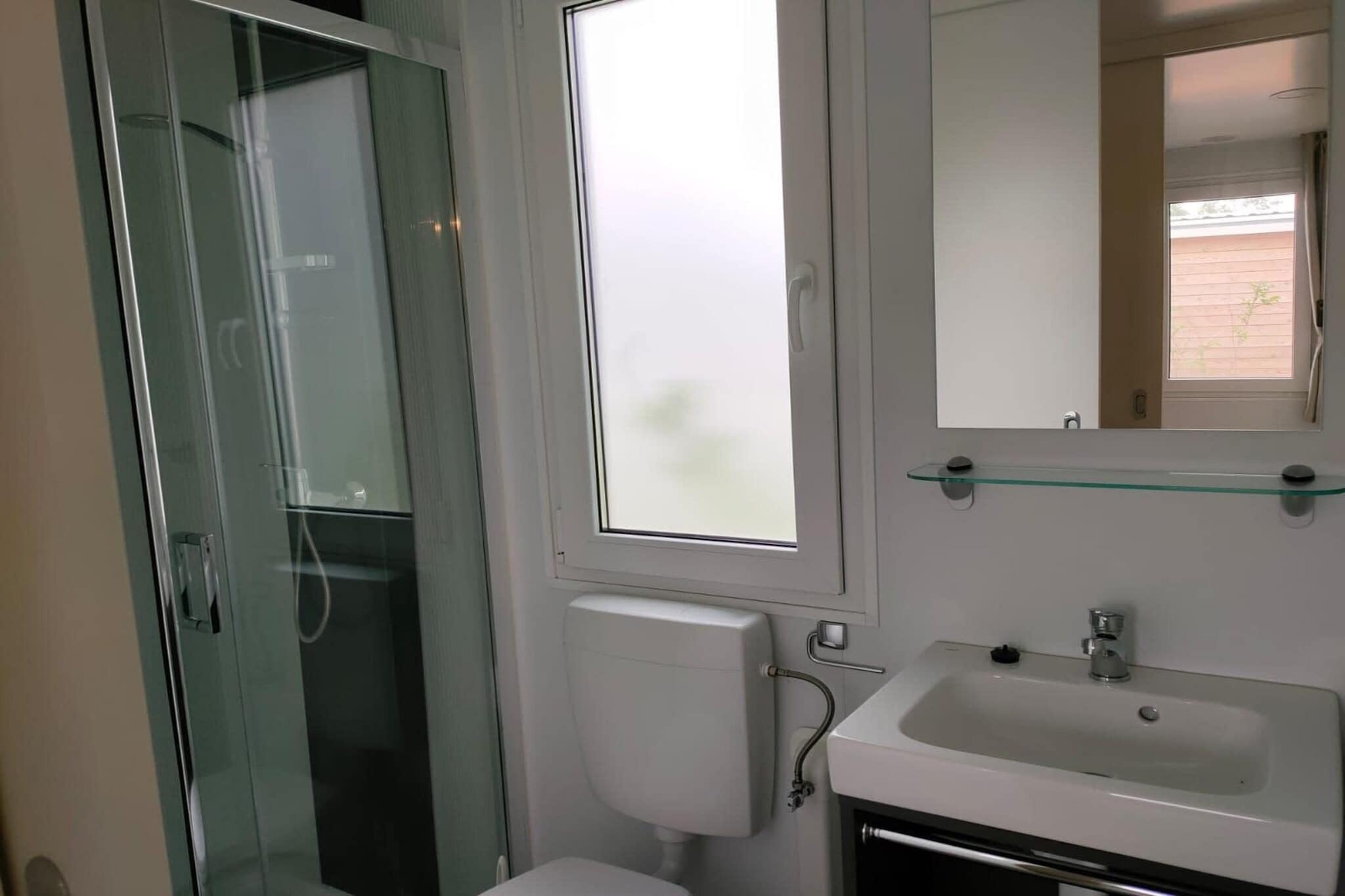 Tiny Cottage 22 - Badkamer