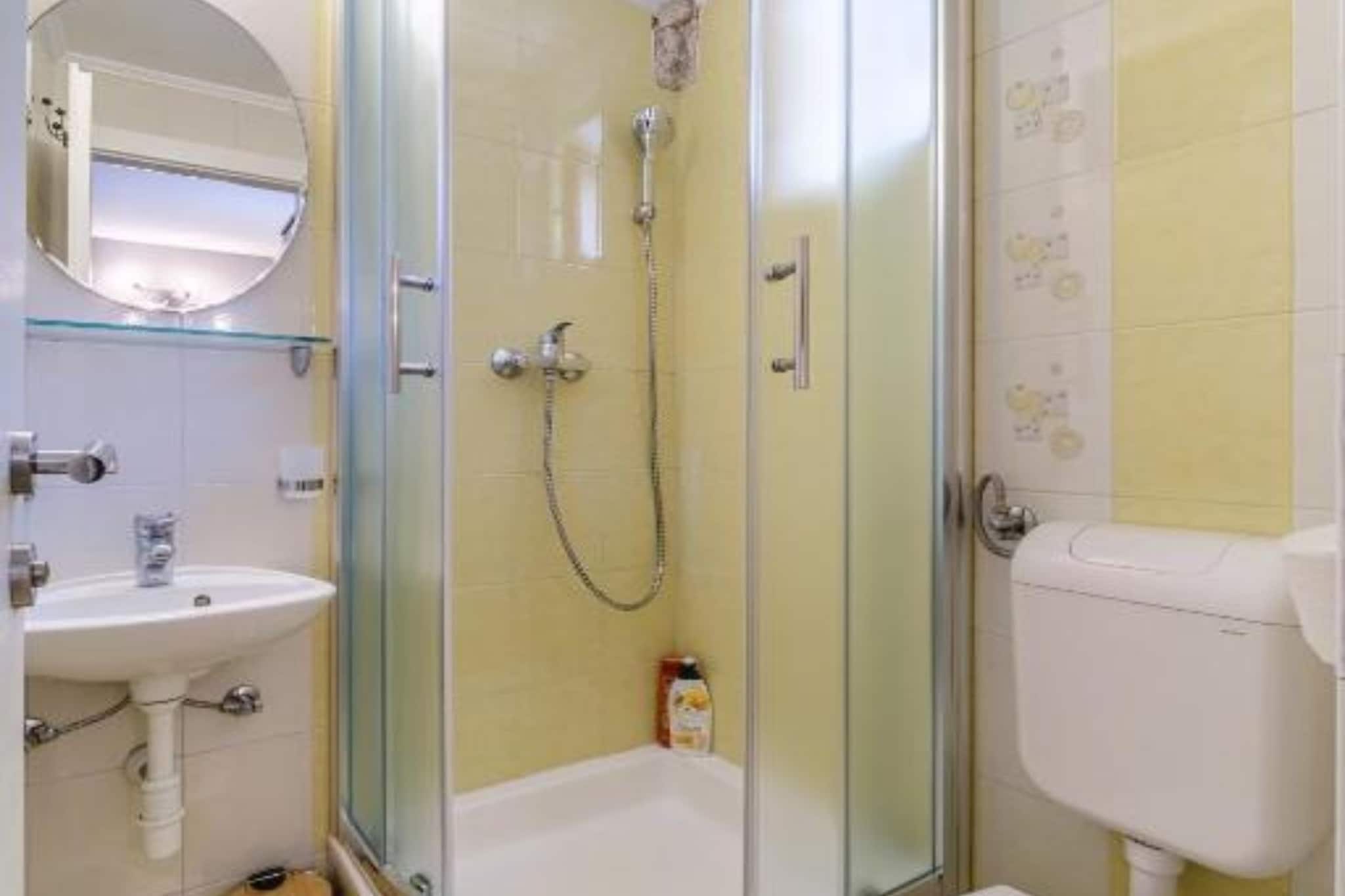 Centar Split Manuš - Two bedroom Apartment-Badkamer