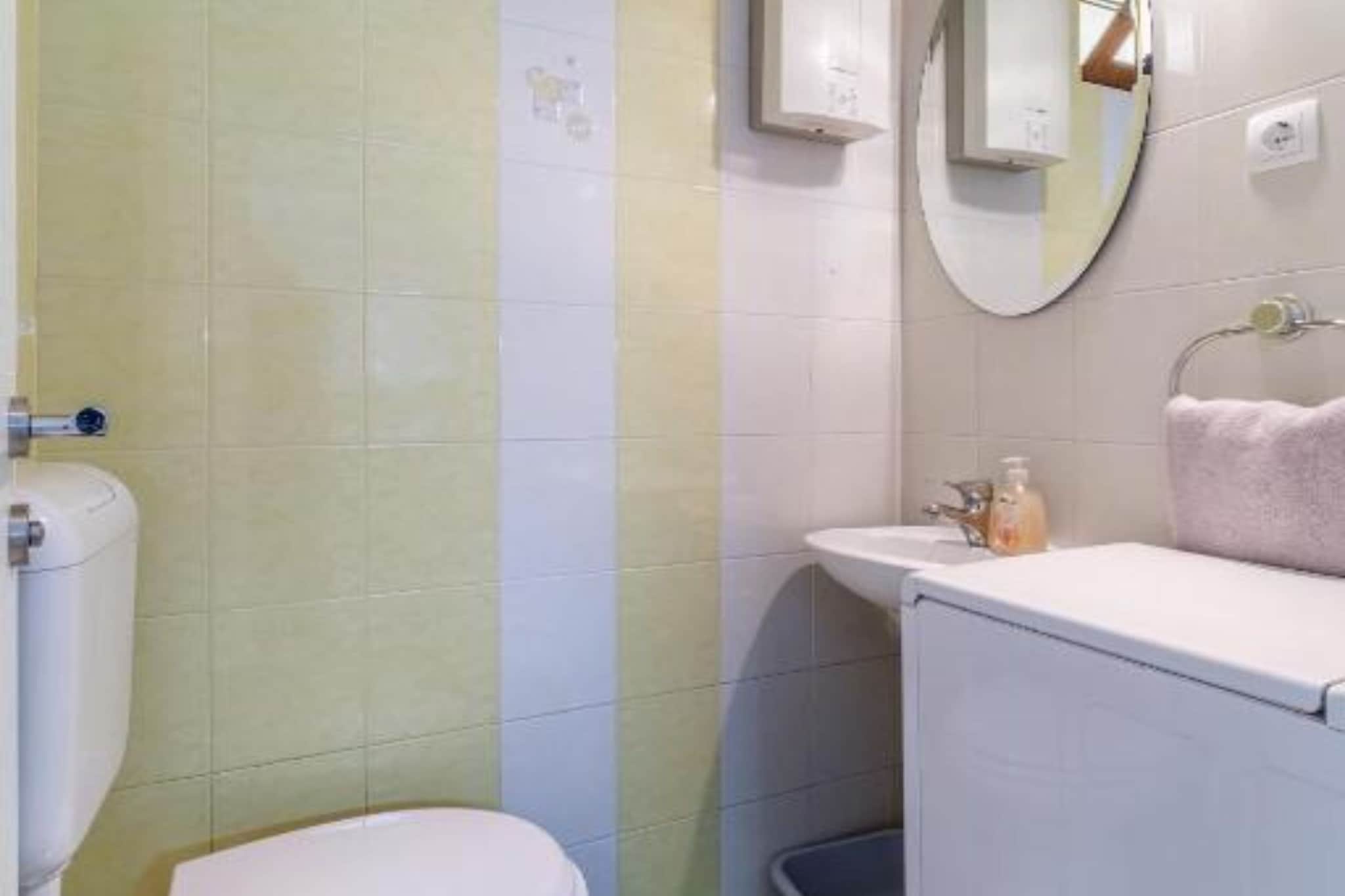 Centar Split Manuš - Two bedroom Apartment-Badkamer