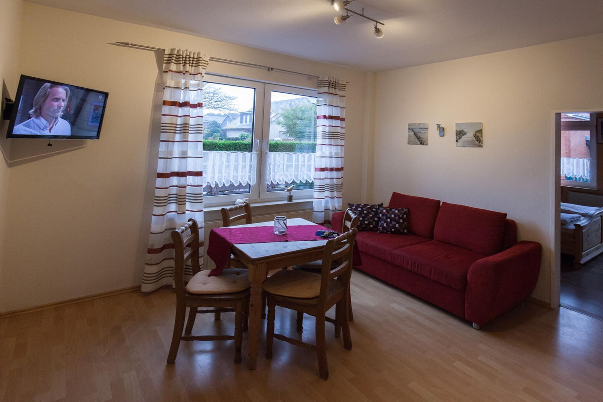 Are you looking for a comfortable apartment for your stay on Borkum? We offer you fully furnished apartments in our house on Steinstrasse.