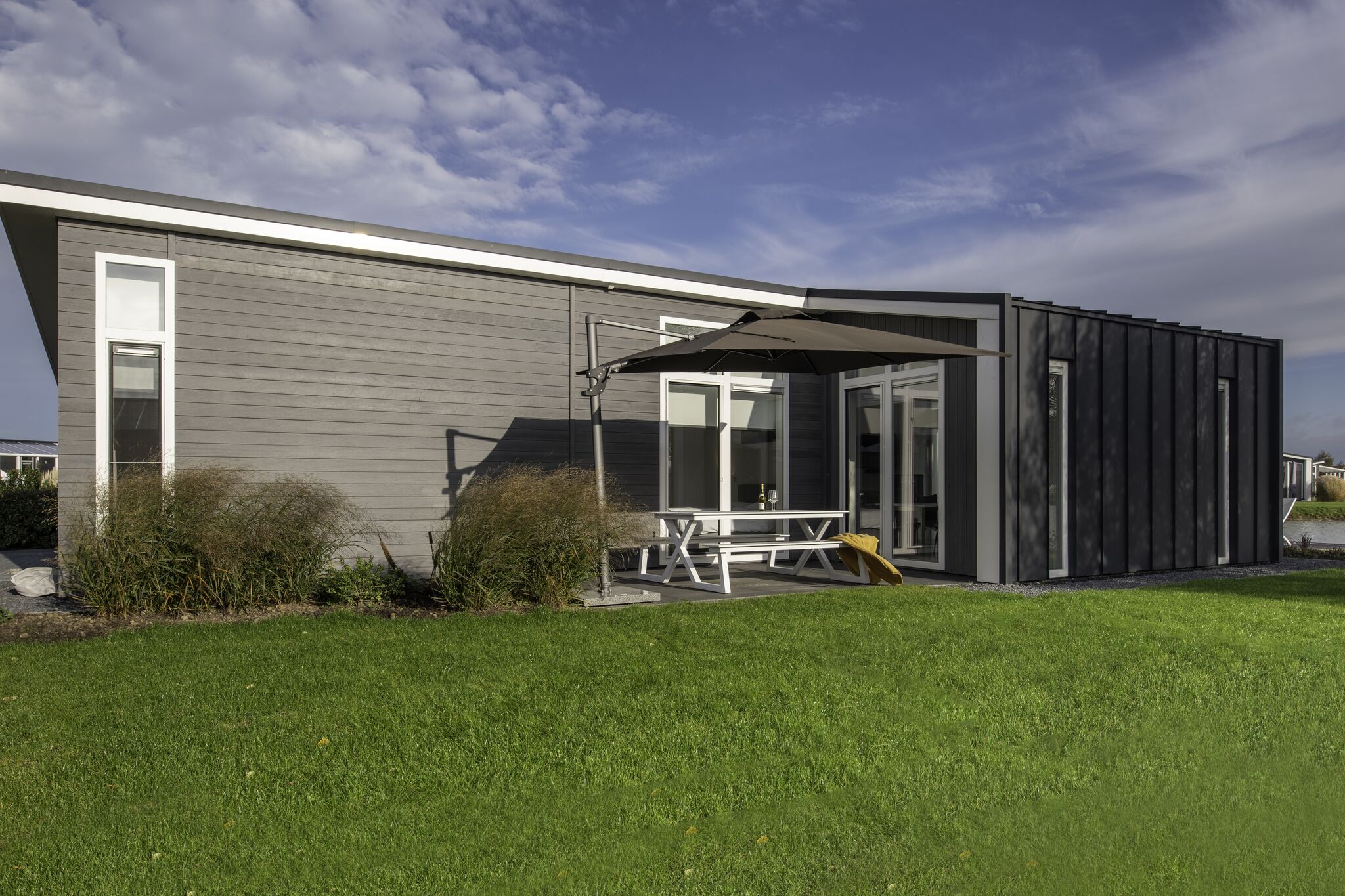 Modern huis met sauna op vakantiepark in Zeeland
