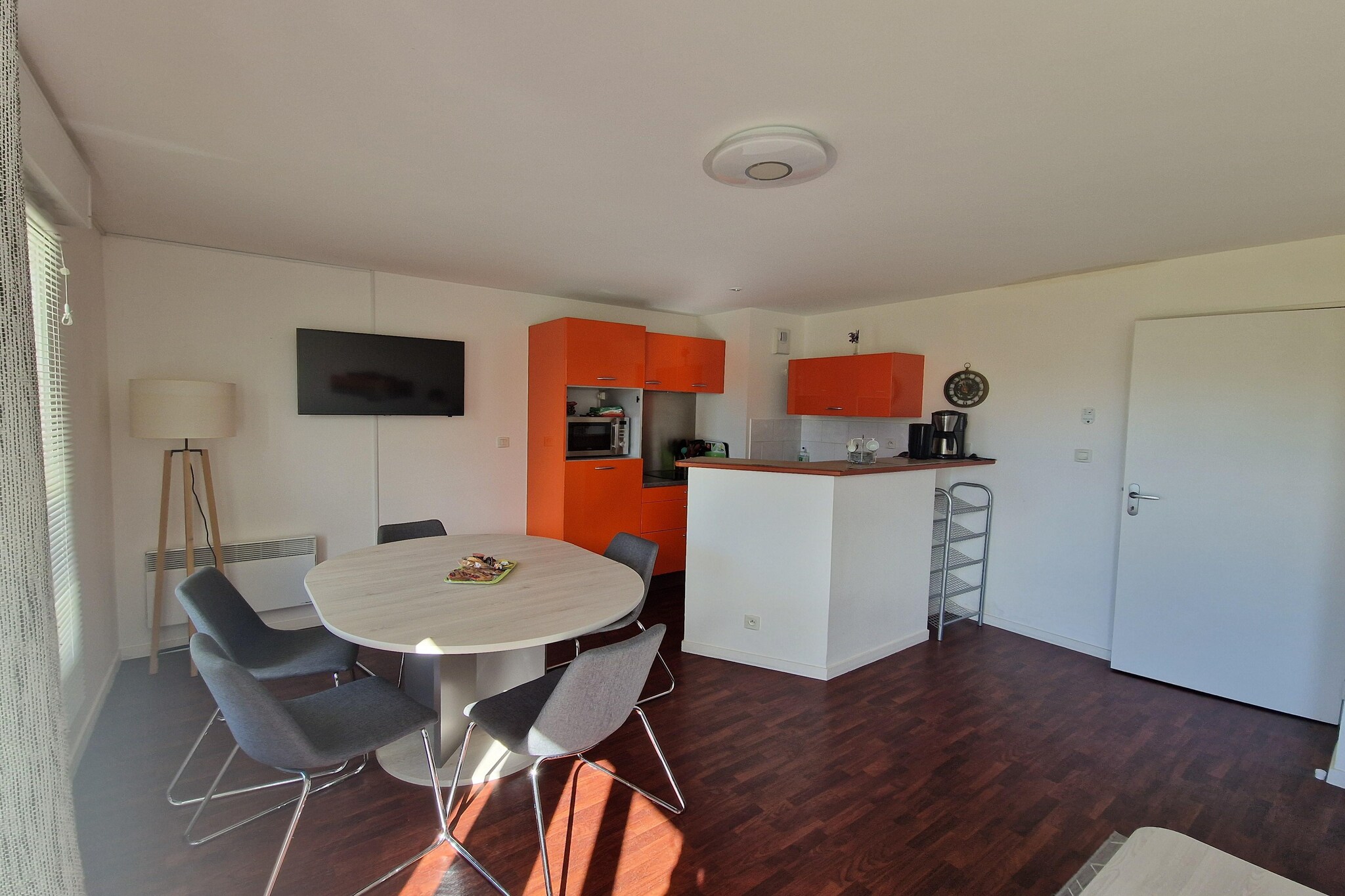 Flat in Brittany near Sandy Beach & Golf