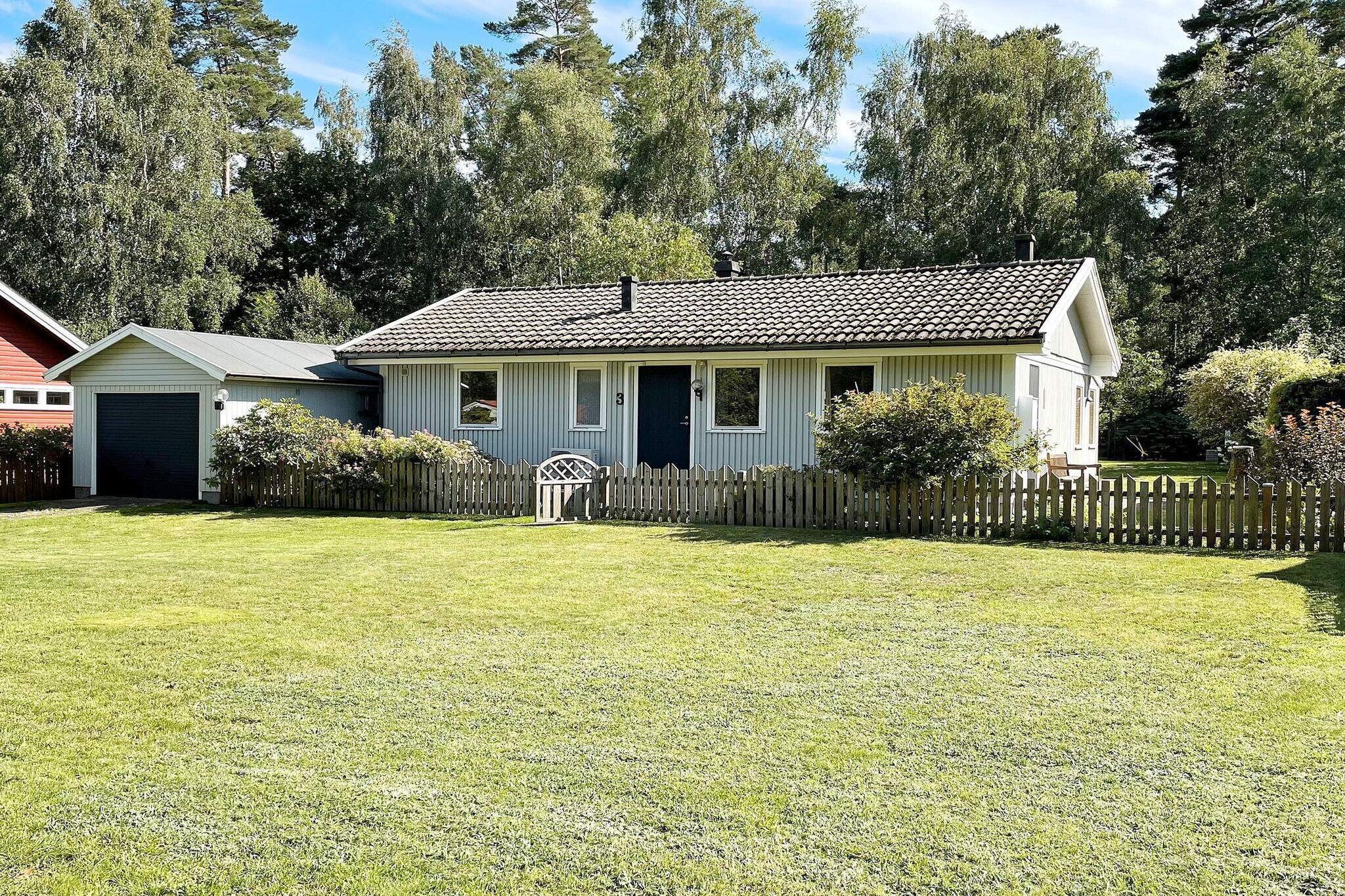 Internet Access DSL, Kitchen(cooker(electric), coffee machine, oven, microwave, fridge-freezer, high chair), Living/bed room(double folding bed, TV), bedroom(2x bunk bed), bedroom(double bed), bathroom(washbasin, shower, toilet, washing machine), heating(electric), garden furniture, parking, play equipment, air to air heatpump