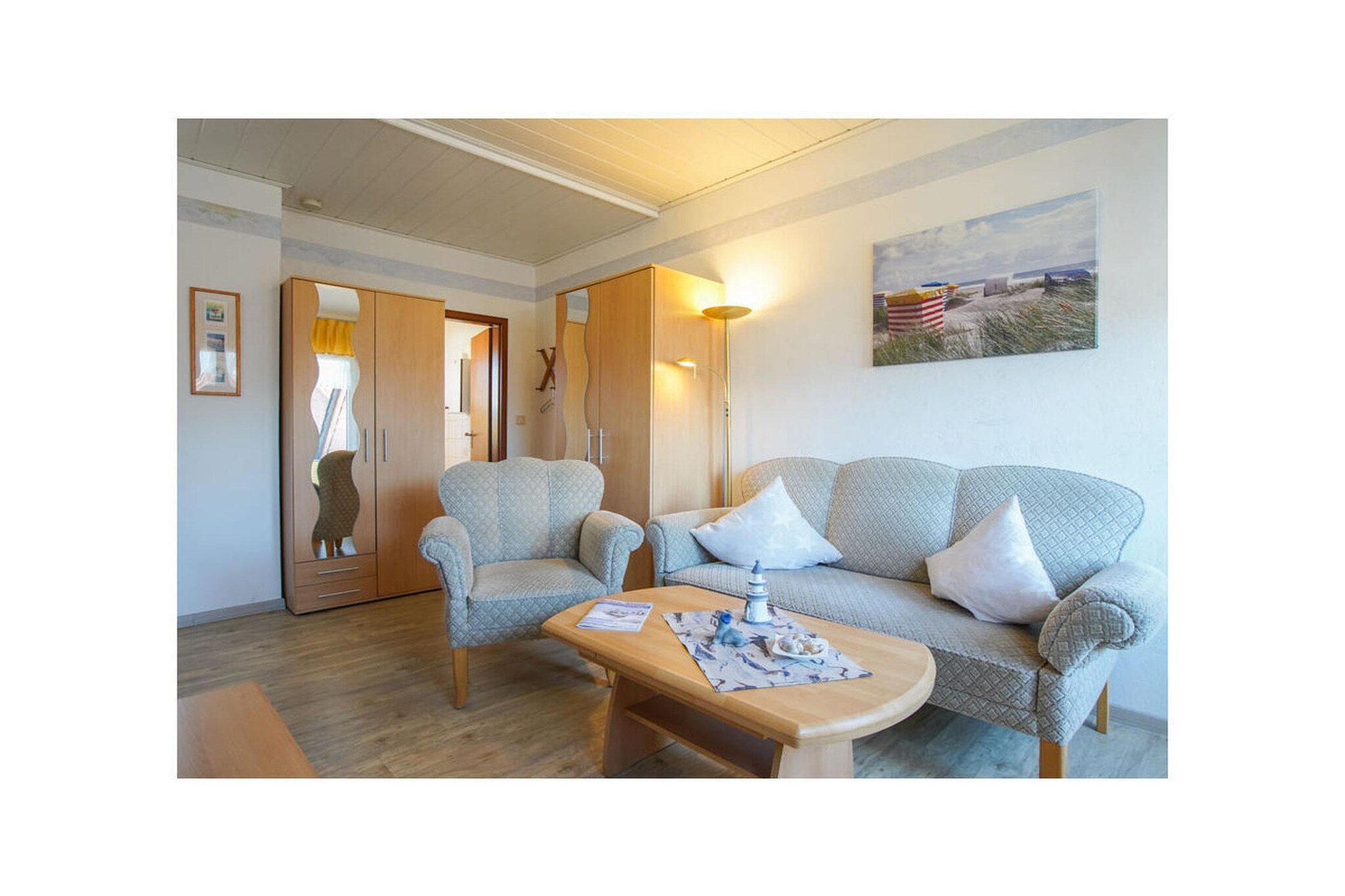 Comfortable holiday apartment in the immediate vicinity of the south beach and the dog beach. There is 1 in the apartment! Dog allowed...