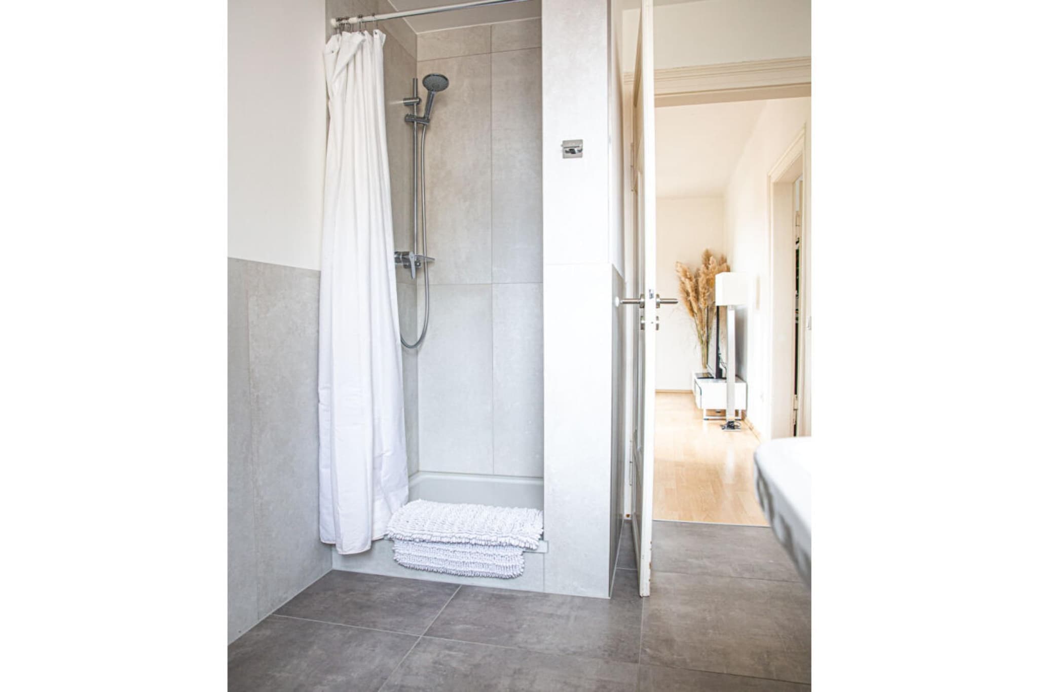 331225-Badkamer