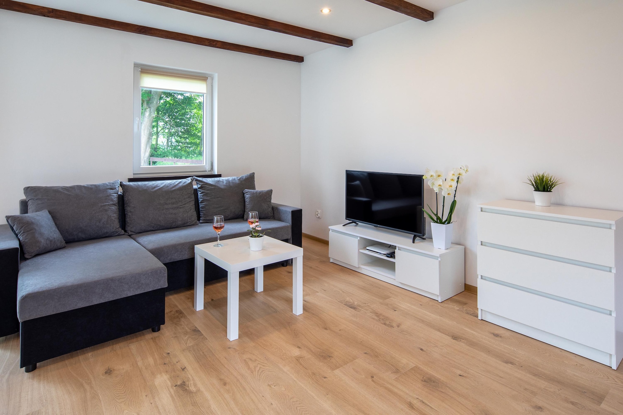 Komfortowe domki wakacyjne dla 5 osób w Lędzinie-Wohnzimmer