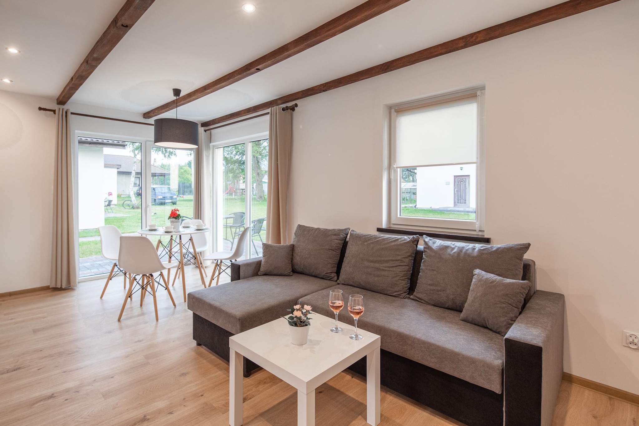 Komfortowe domki wakacyjne dla 6 osób w Lędzinie-Wohnzimmer