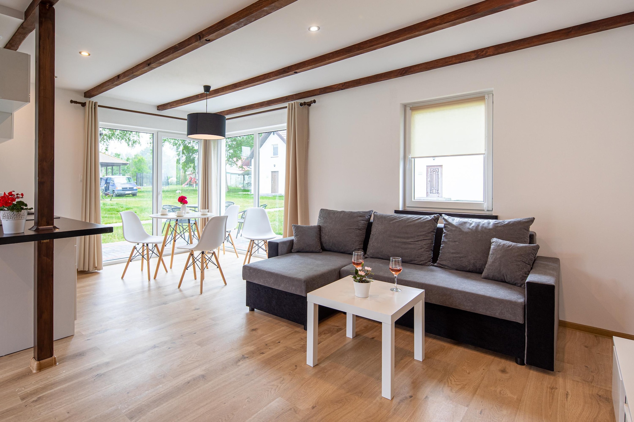 Komfortowe domki wakacyjne dla 6 osób w Lędzinie-Wohnzimmer