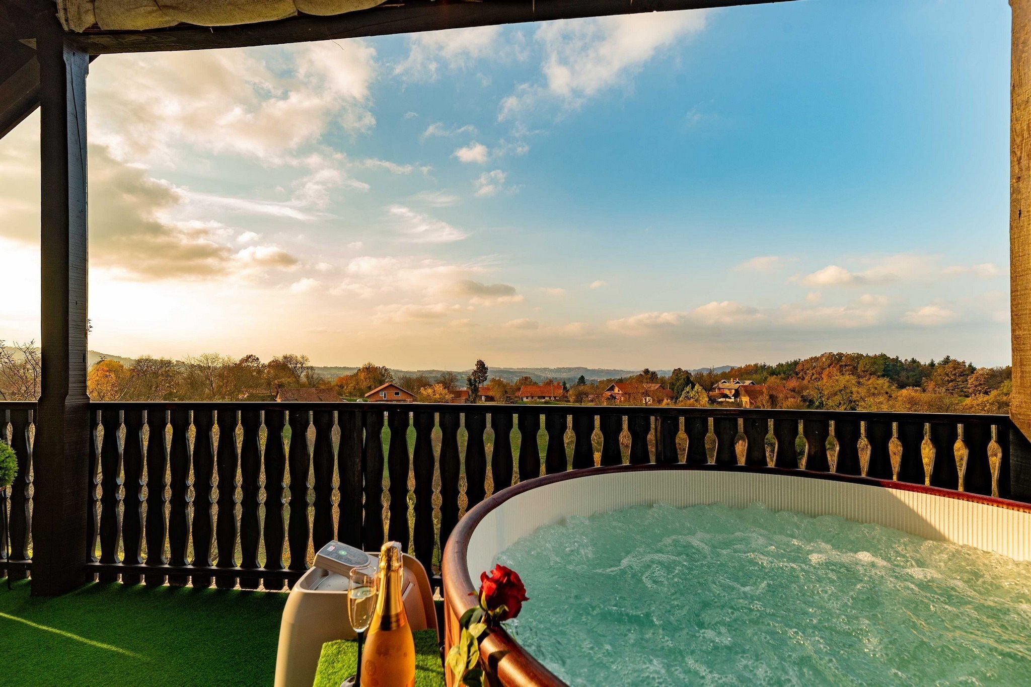San Vinogradara - One Bedroom Holiday Home with Hot Tube-Spa