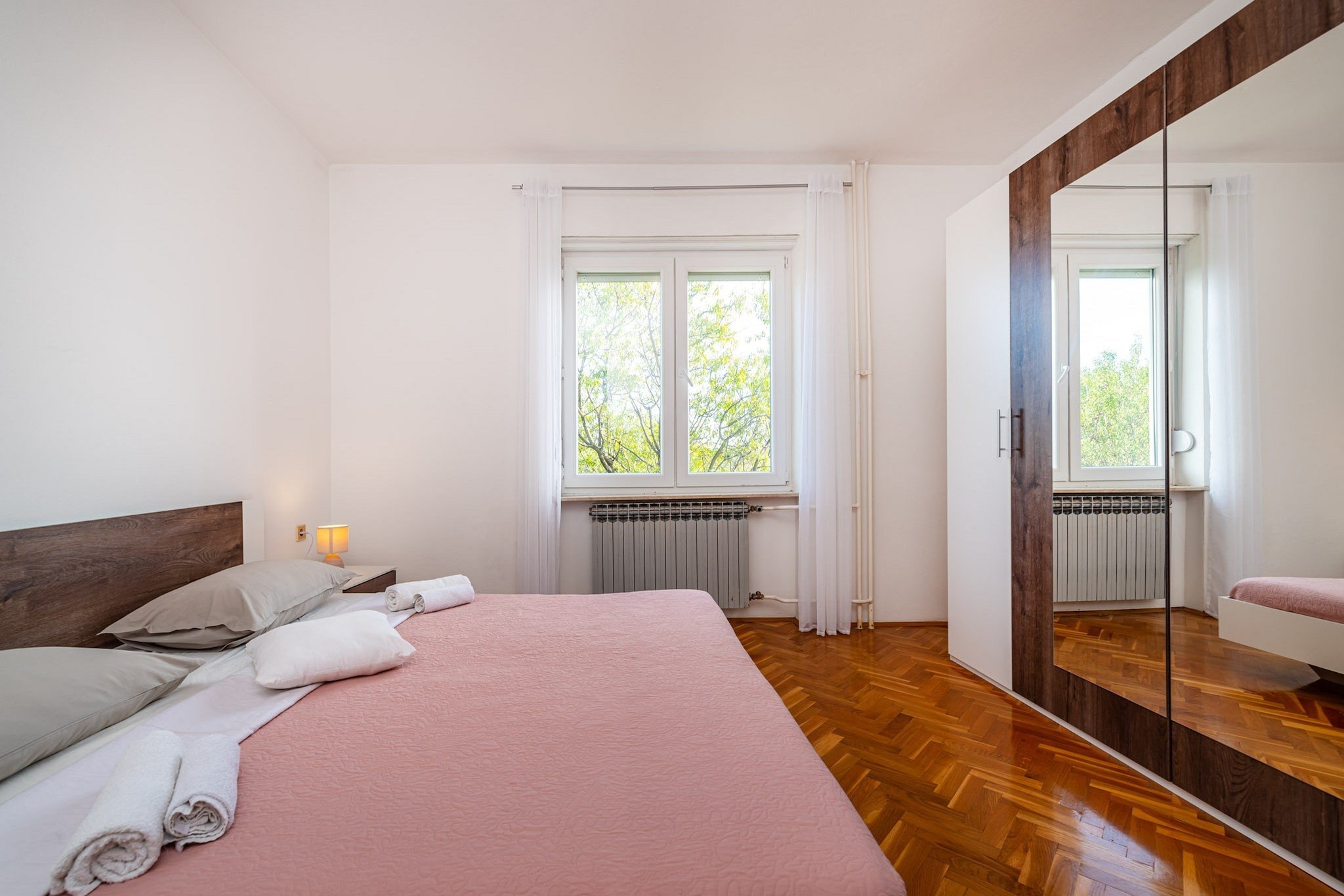 Holiday Home Villa Vesna Lux - Five Bedroom Villa with Swimming Pool-Bedroom