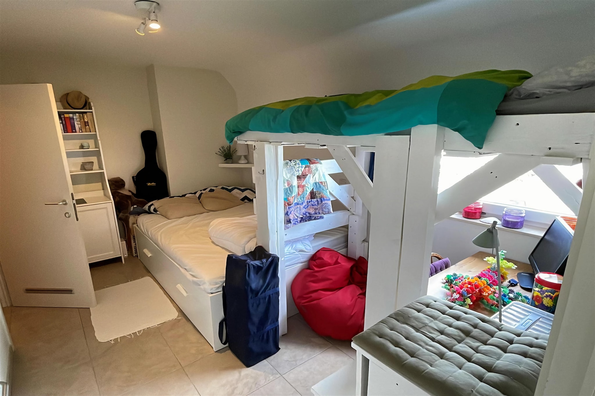 Bed Room