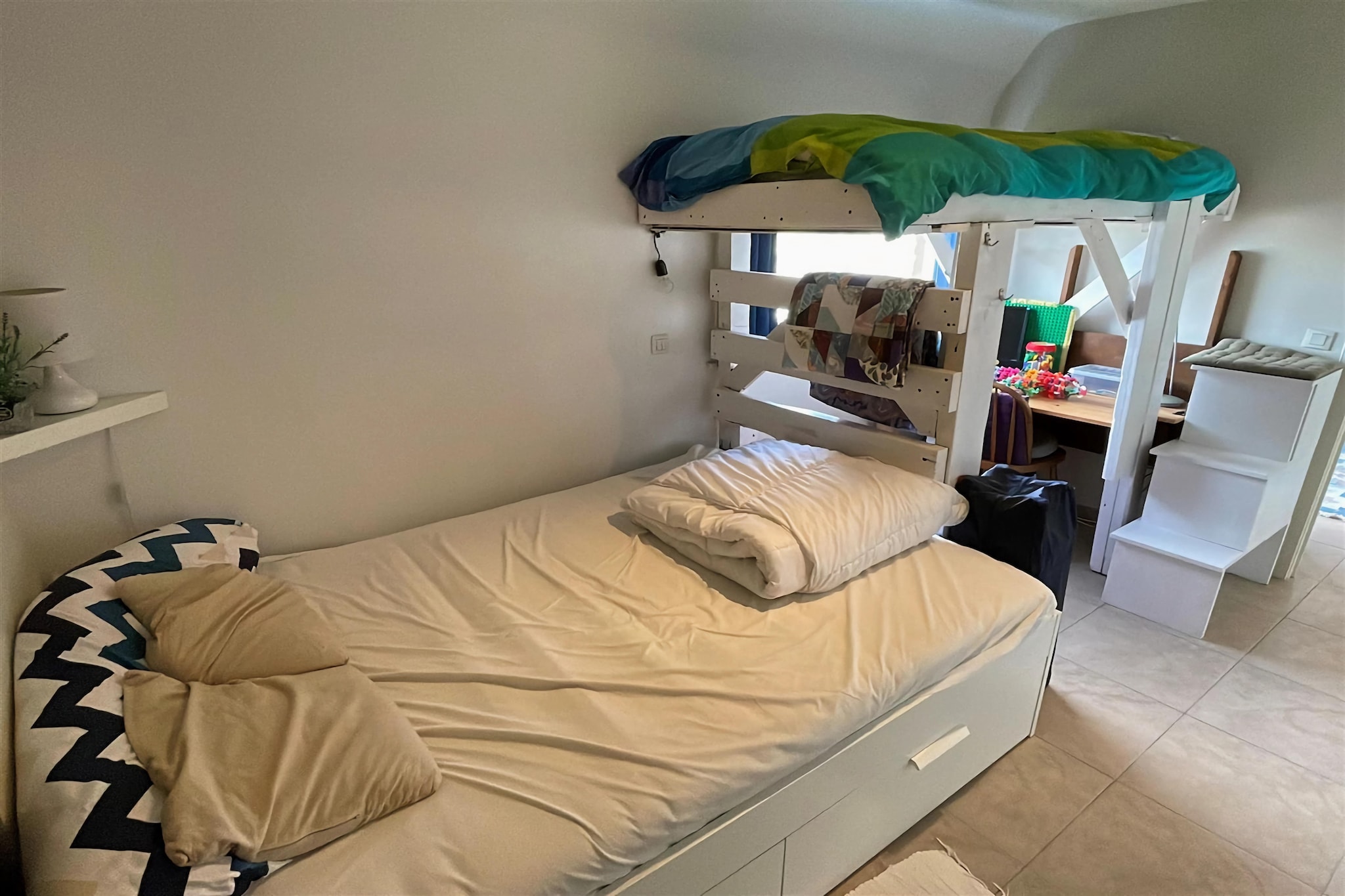 Bed Room