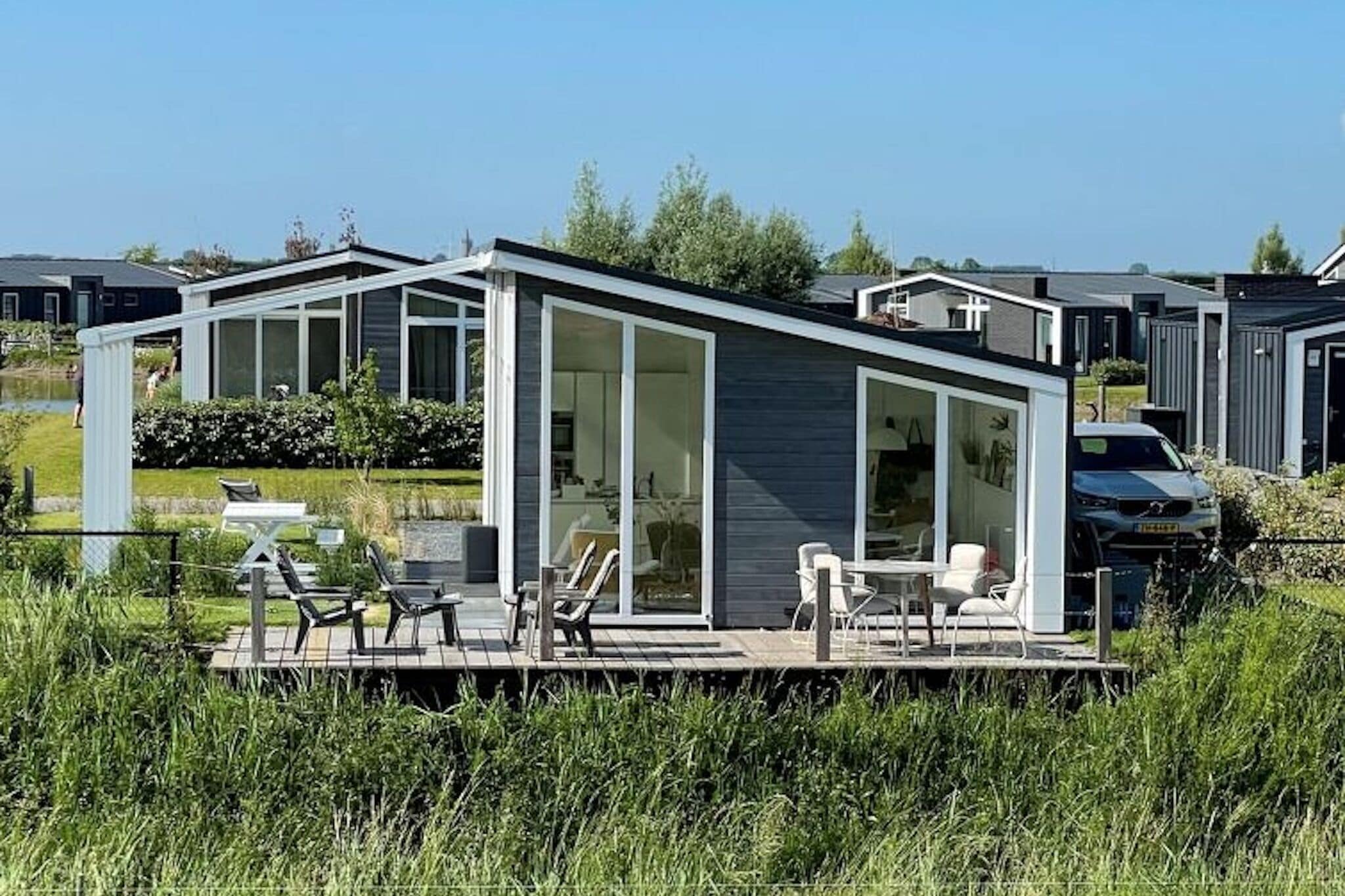 Luxury chalet with covered terrace, in Zeeland