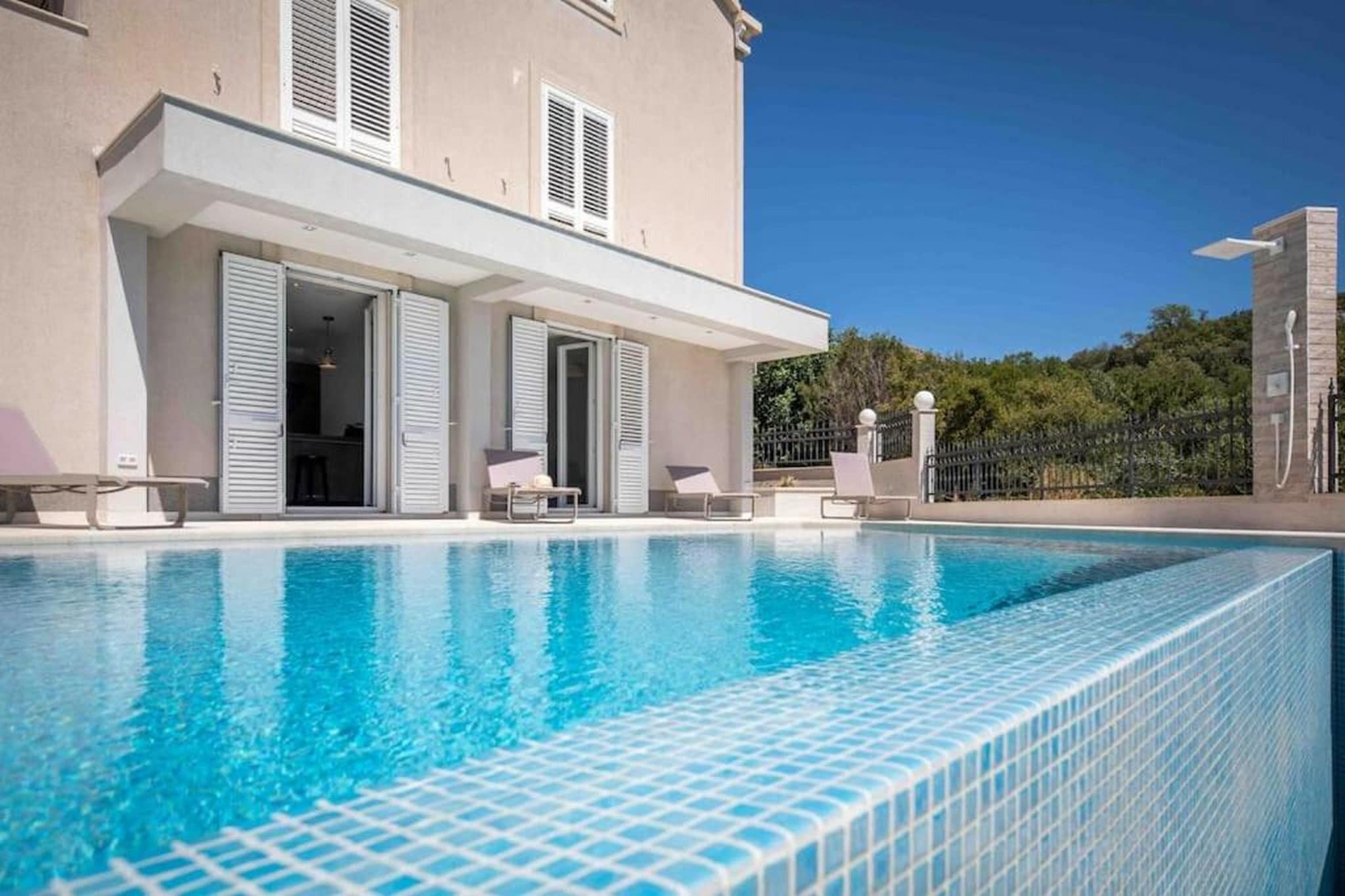 Buena Vista - Two Bedroom Holiday Home with Swimming pool-Pool