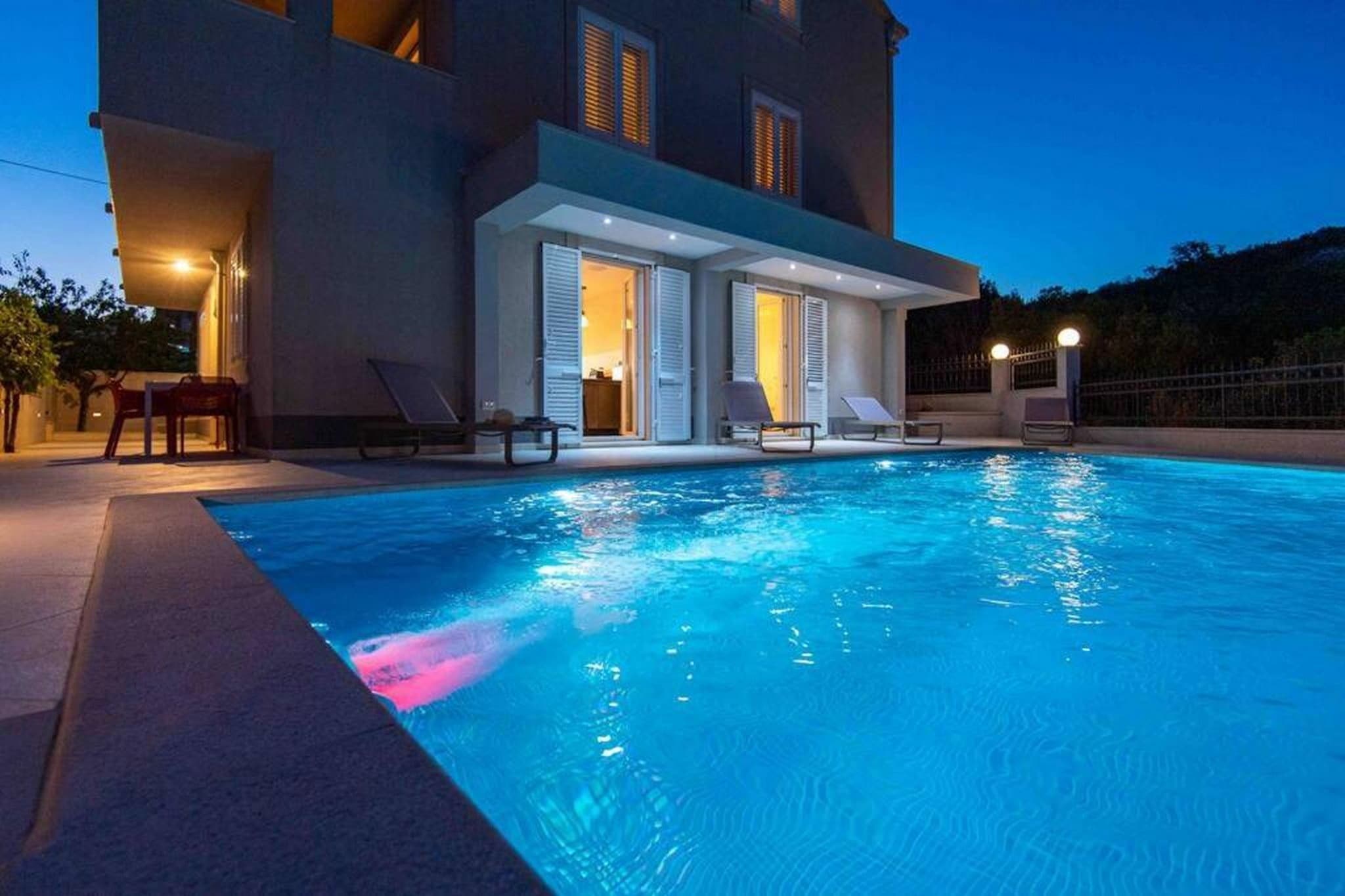 Buena Vista - Two Bedroom Holiday Home with Swimming pool-Pool
