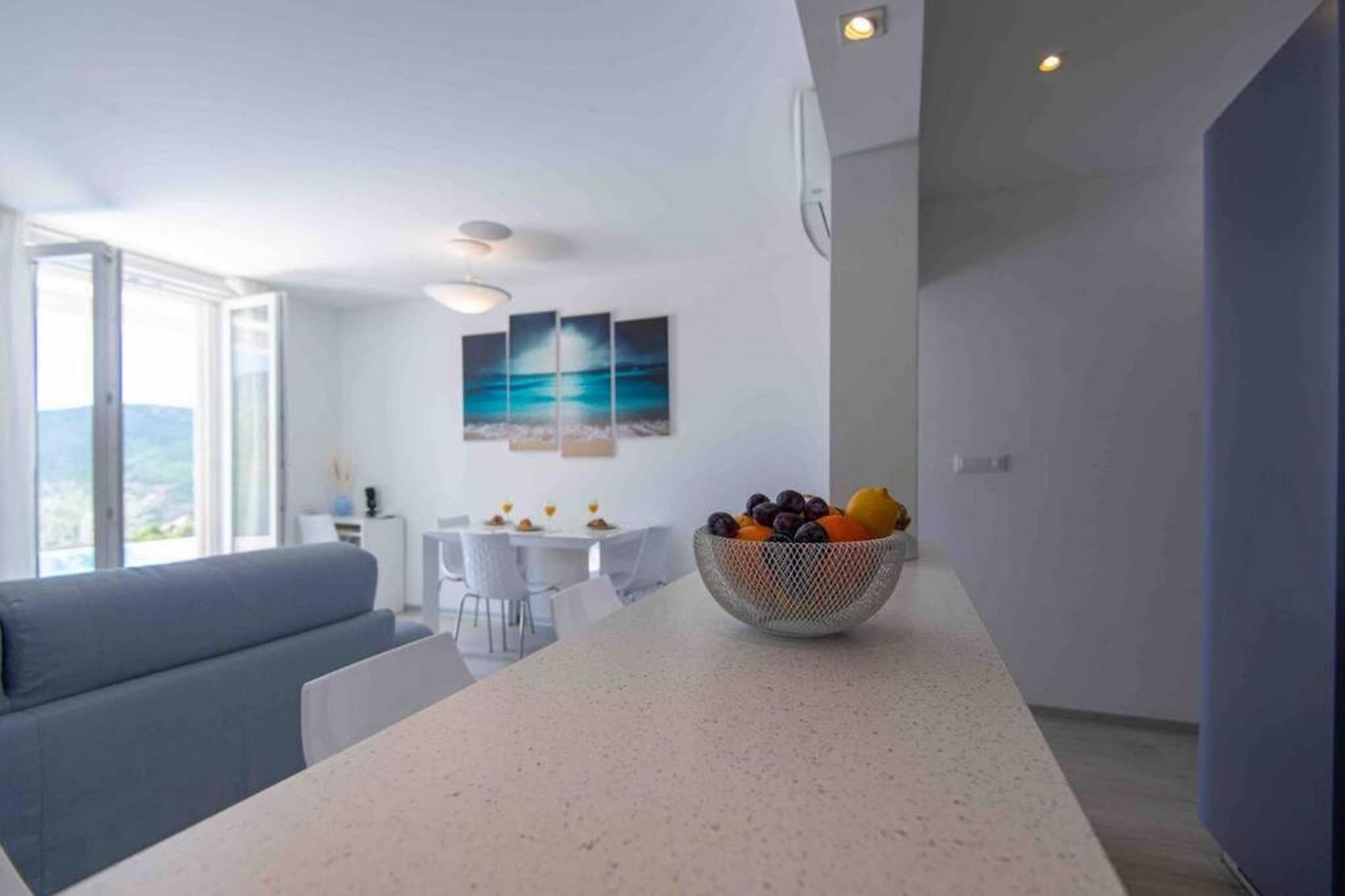 Buena Vista - Two Bedroom Holiday Home with Swimming pool-Indoor