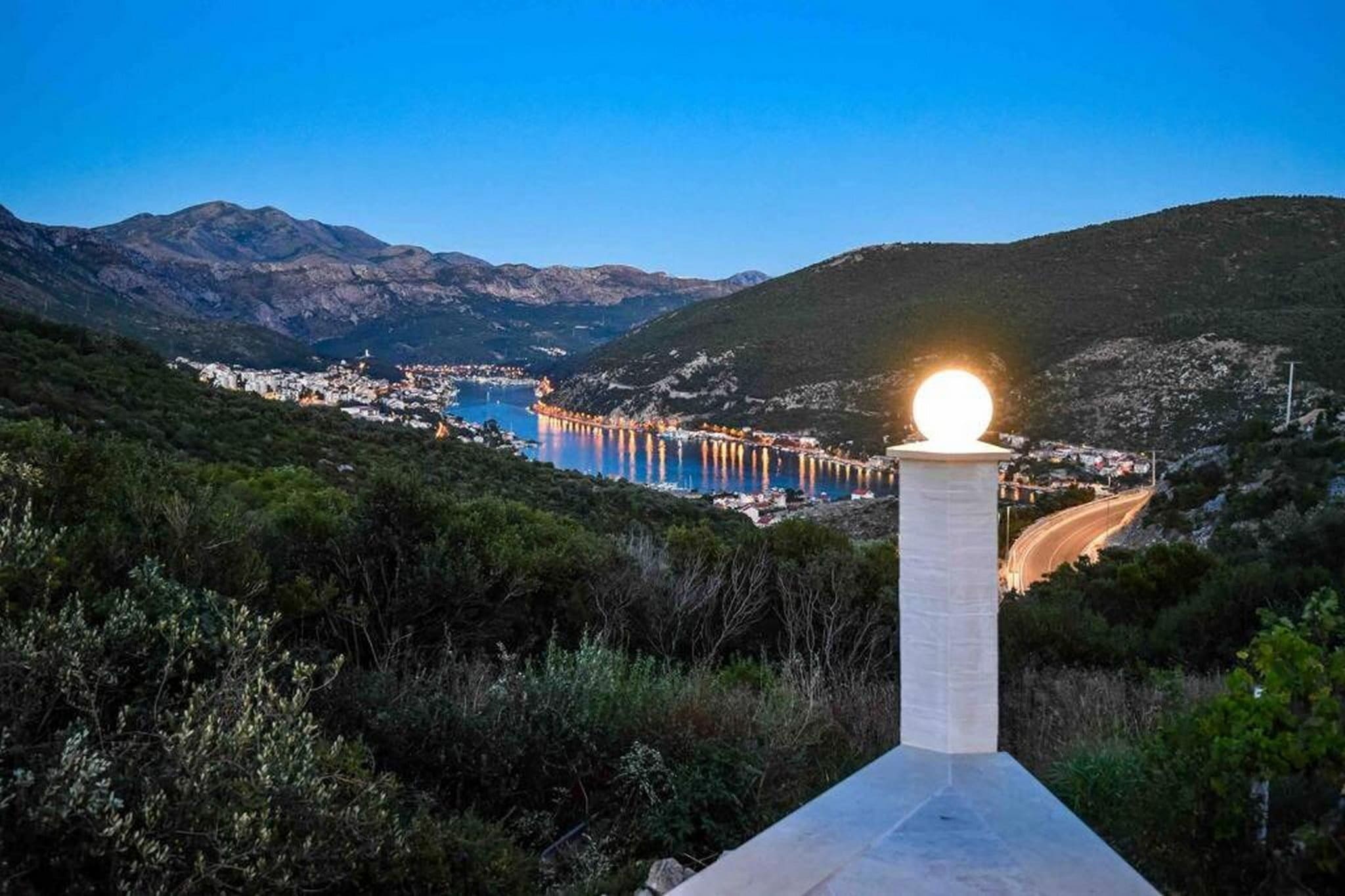 Buena Vista - Two Bedroom Holiday Home with Swimming pool-View
